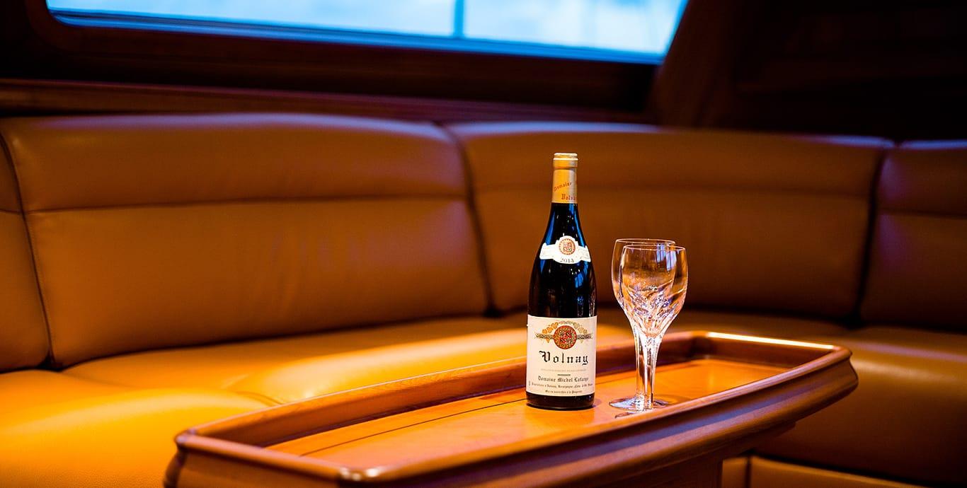 Aboard LEGEND a 112ft (34.14m) luxury sailing yacht , built by ALLOY YACHTS in 1998