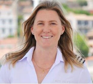 https://media.fraseryachts.com/Yachts/Y457_MC_MC/images/yachtfolio/crew/224184-m9jM1Thr.jpg?vh=e3d252&w=310