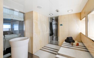 https://media.fraseryachts.com/Yachts/Y457_MC_MC/images/yachtfolio/vicky-bridge-deck-steam-room_102532-56vJOuP0.jpg?vh=d3fdfd&w=310
