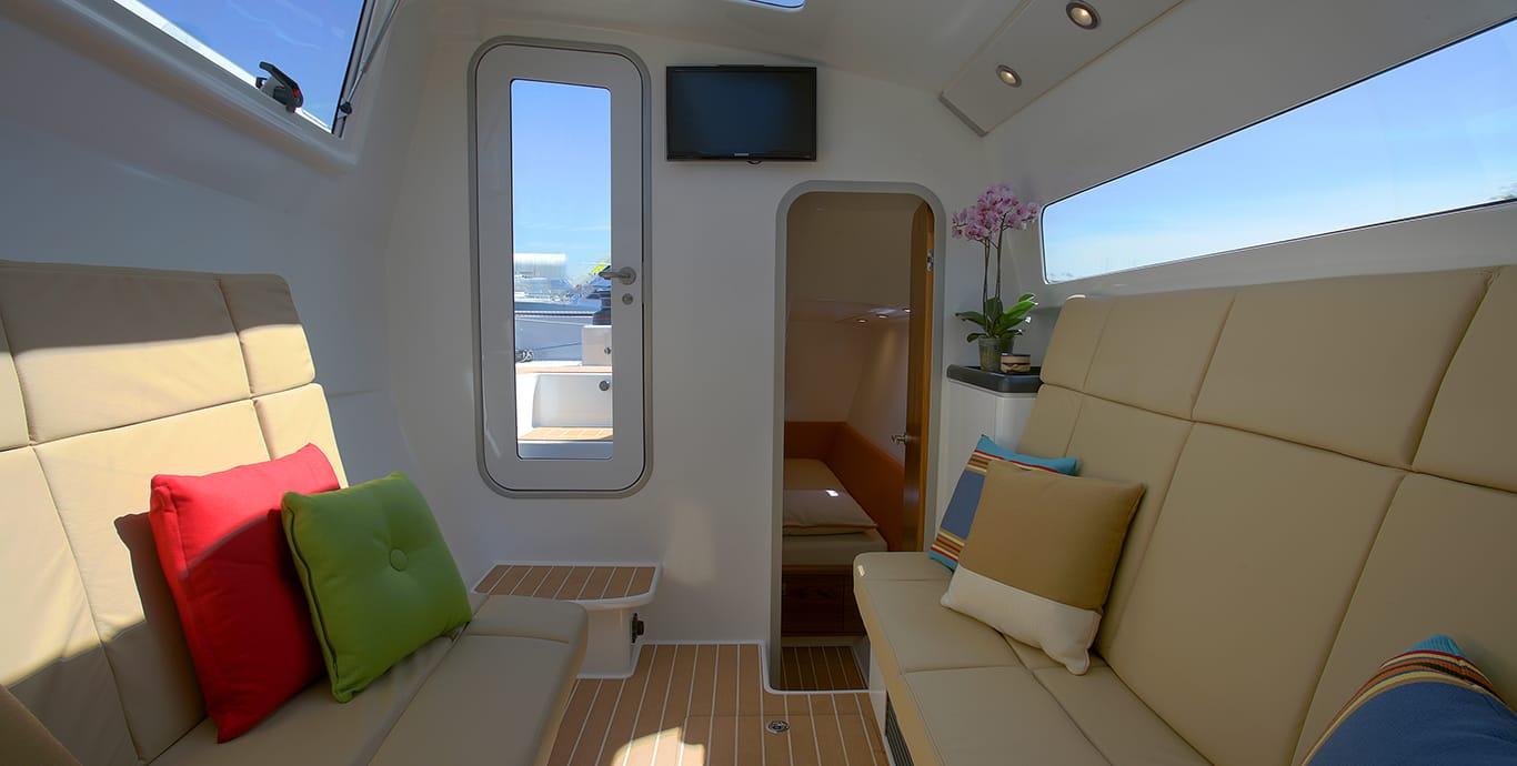 Aboard VAMONOS a 45ft (13.72m) luxury sailing yacht , built by WESTERLY MARINE in 2012