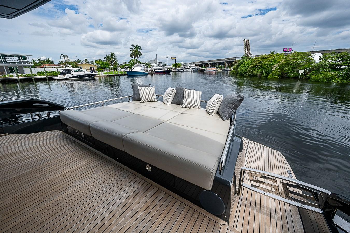 004_COAL BLOODED_Aft Deck Seating_LR-PfqncurH.jpg