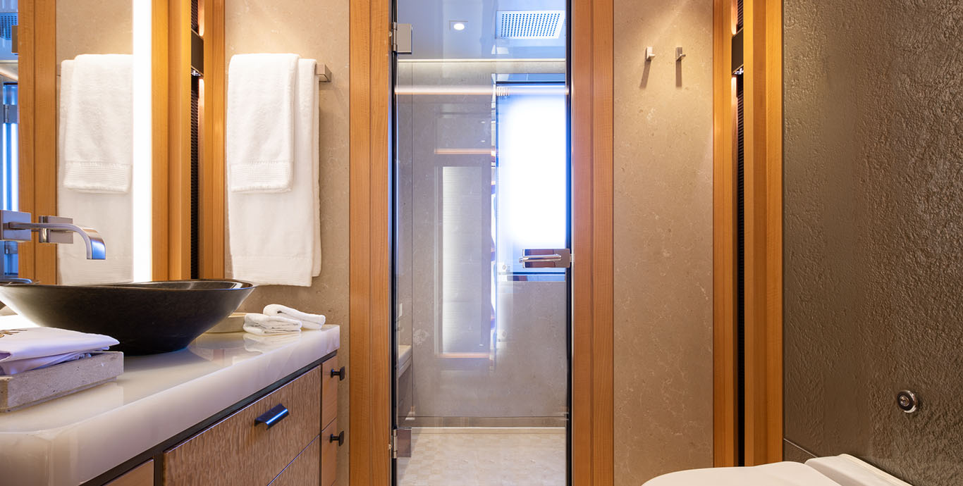 FORMOSA YACHT FOR CHARTER FRASER