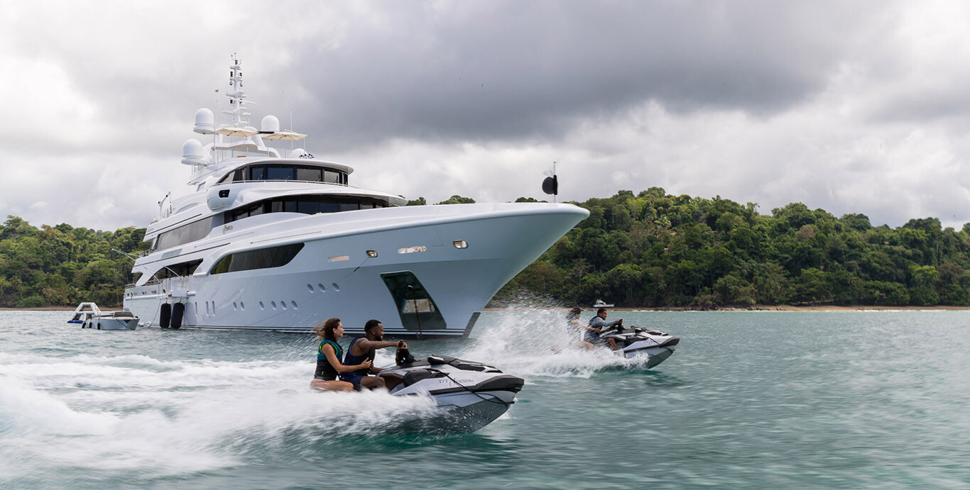 FORMOSA YACHT FOR CHARTER FRASER