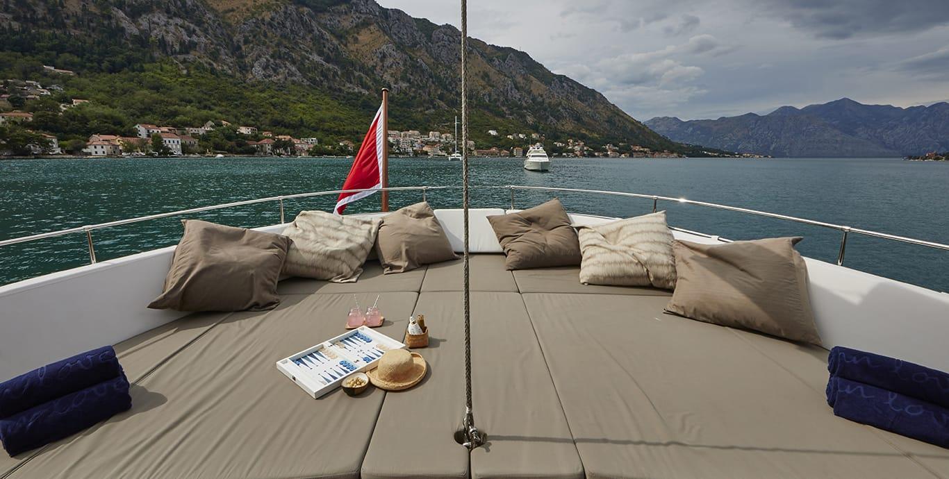 Aboard IN LOVE a 116ft (35.6m) luxury sailing yacht , built by SU MARINE YAT SAN. VE TIC. . STI in 2014