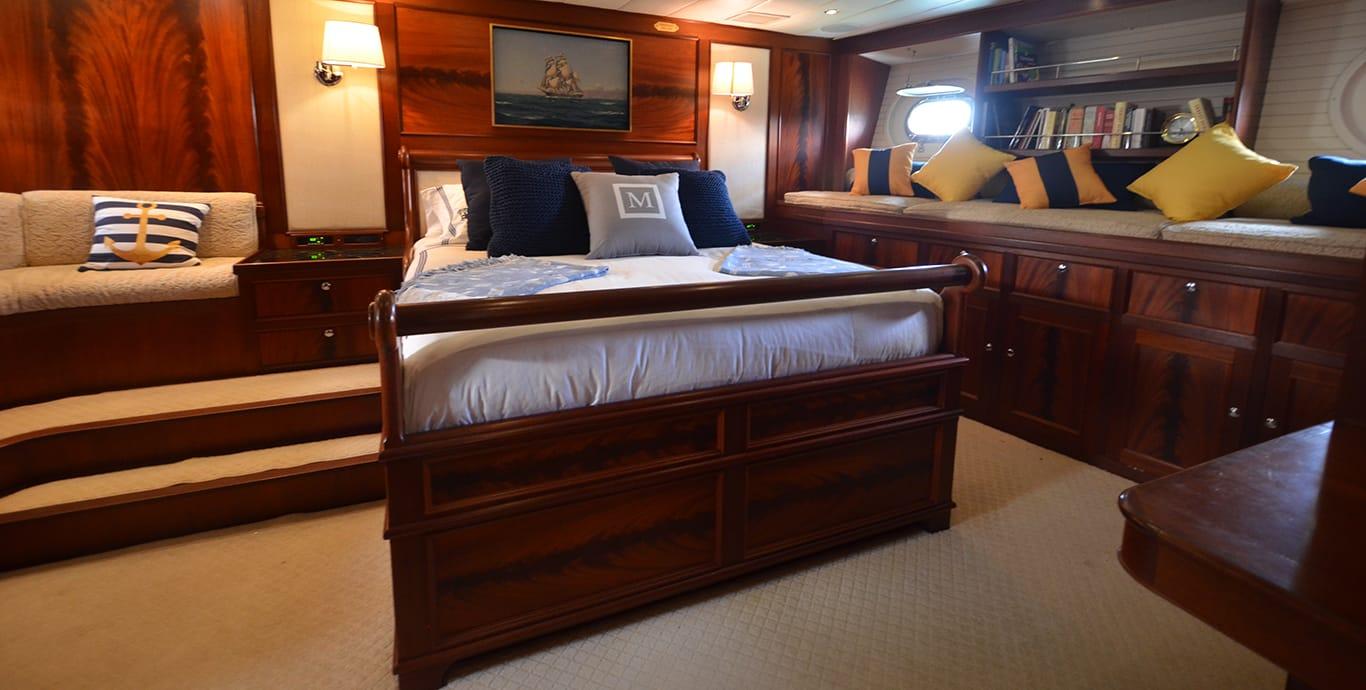 Aboard MANUTARA a 115ft (35.05m) luxury sailing yacht , built by VALDETTARO in 1994