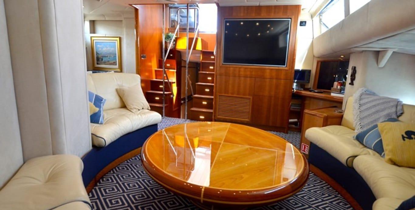 Aboard MANUTARA a 115ft (35.05m) luxury sailing yacht , built by VALDETTARO in 1994