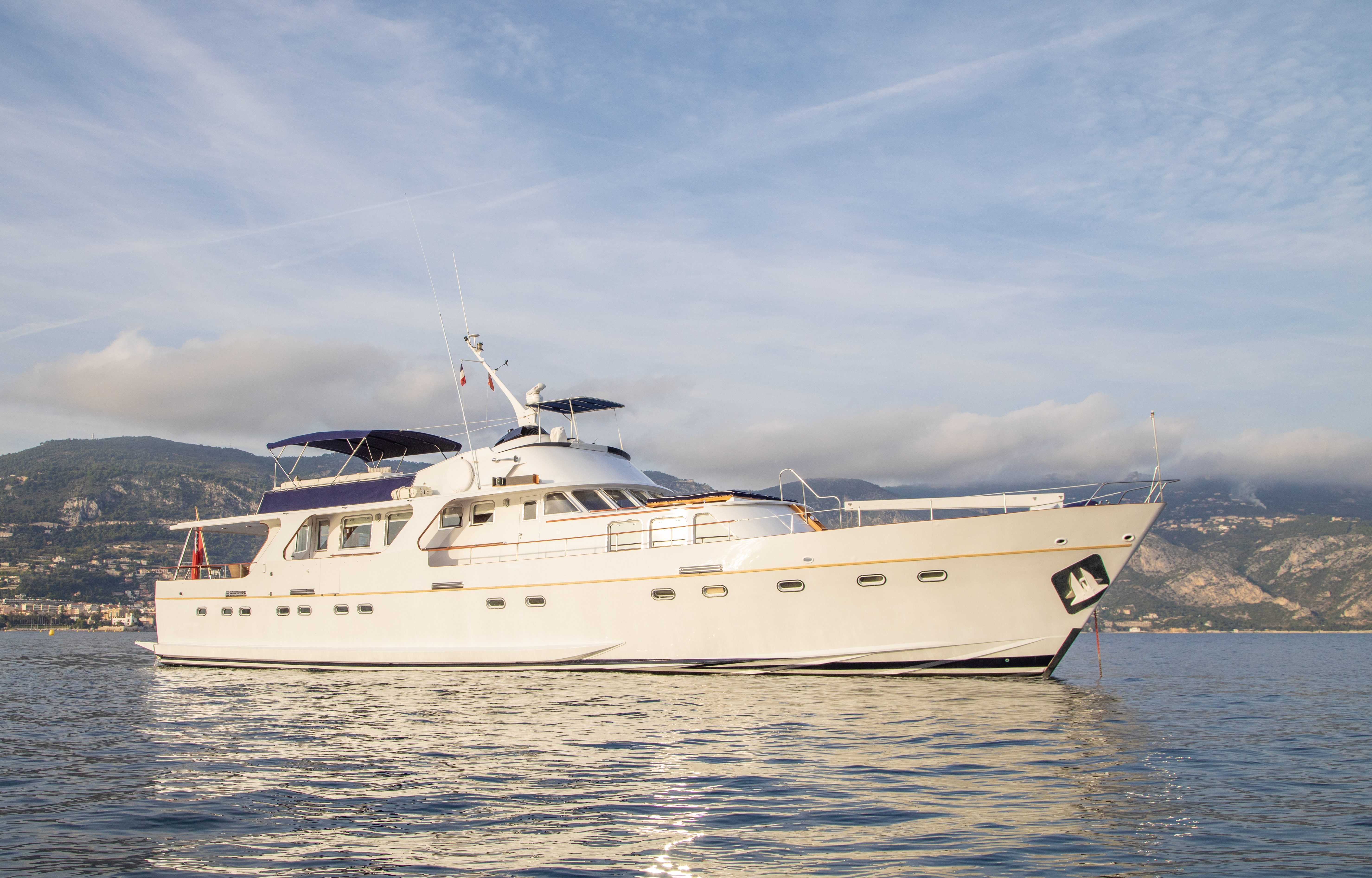 Aboard SHOOTIN' THE BREEZE a 85ft (26m) luxury motor yacht , built by FECAMP NORMANDY in 1965