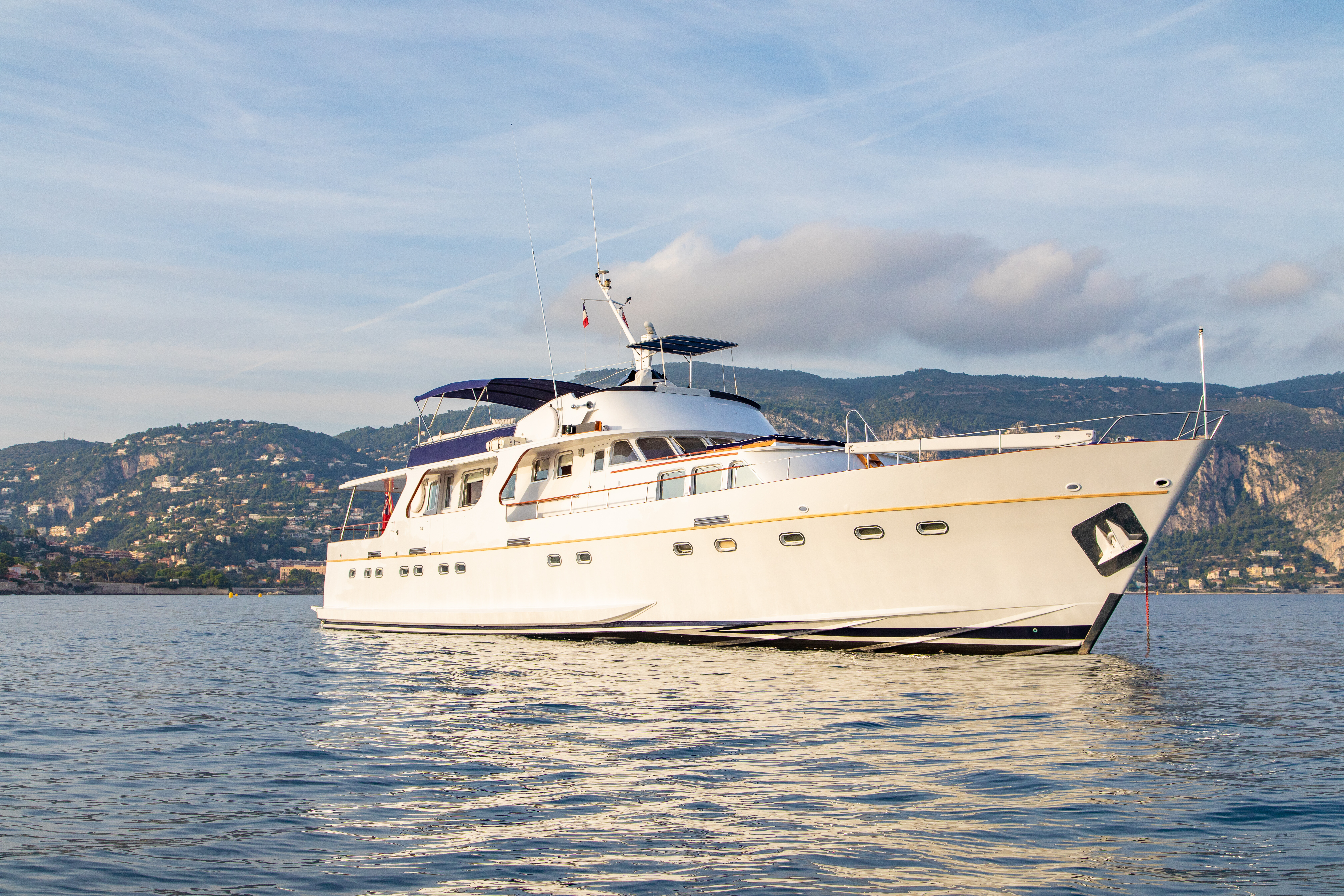 Aboard SHOOTIN' THE BREEZE a 85ft (26m) luxury motor yacht , built by FECAMP NORMANDY in 1965
