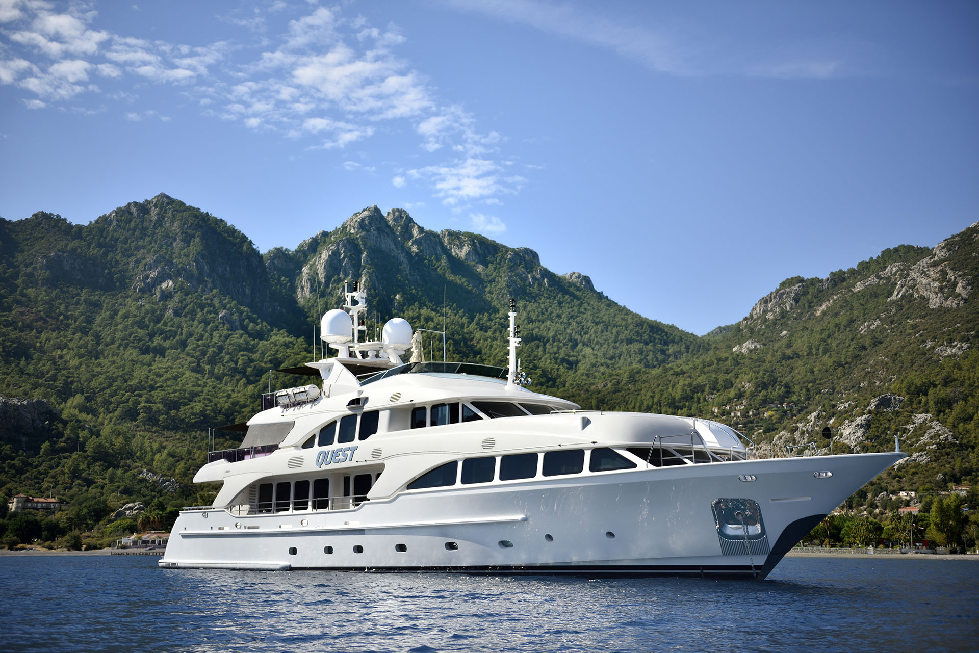QUEST R motor yacht for Charter by Fraser Yachts, built by BENETTI