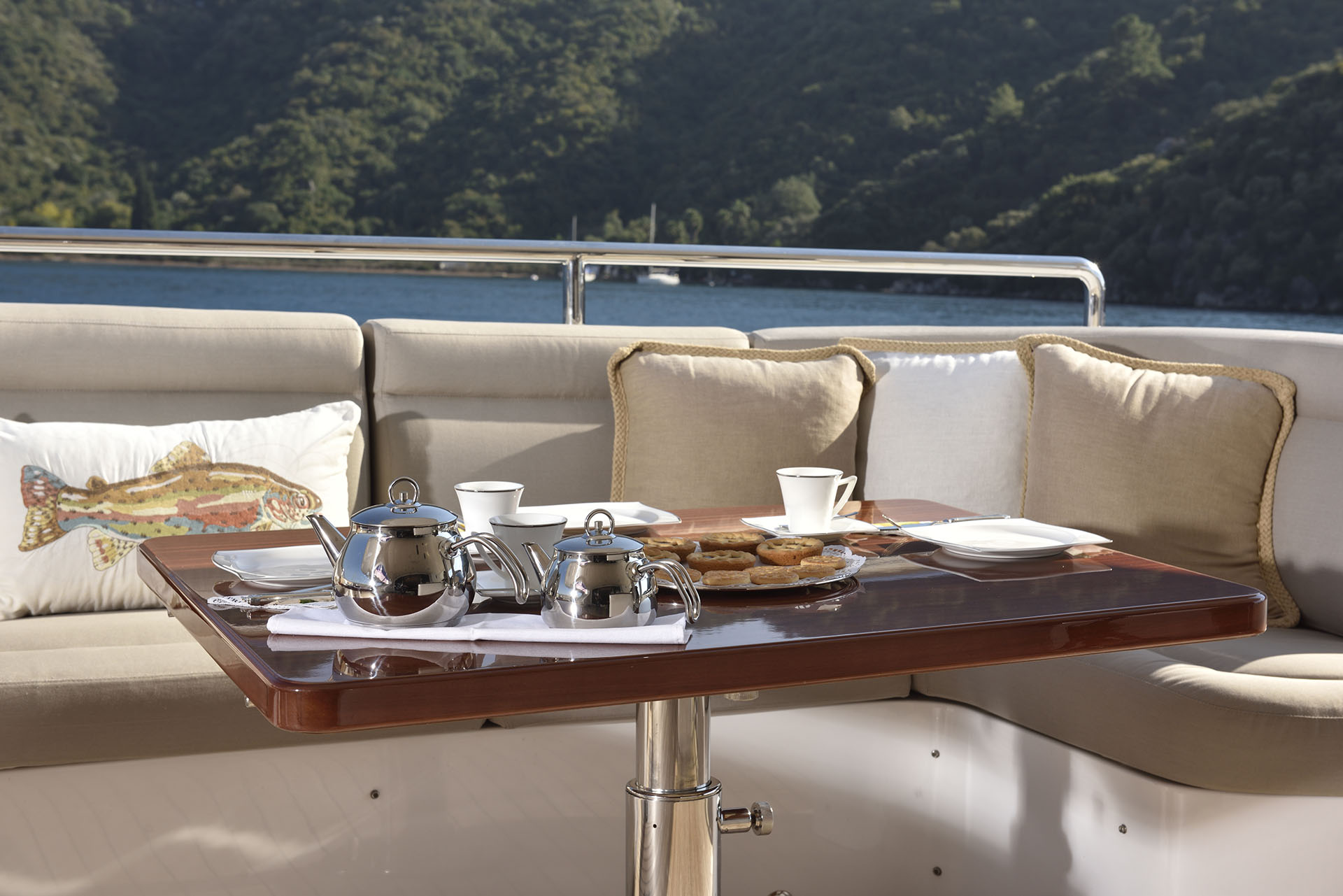 QUEST R motor yacht for Charter by Fraser Yachts, built by BENETTI