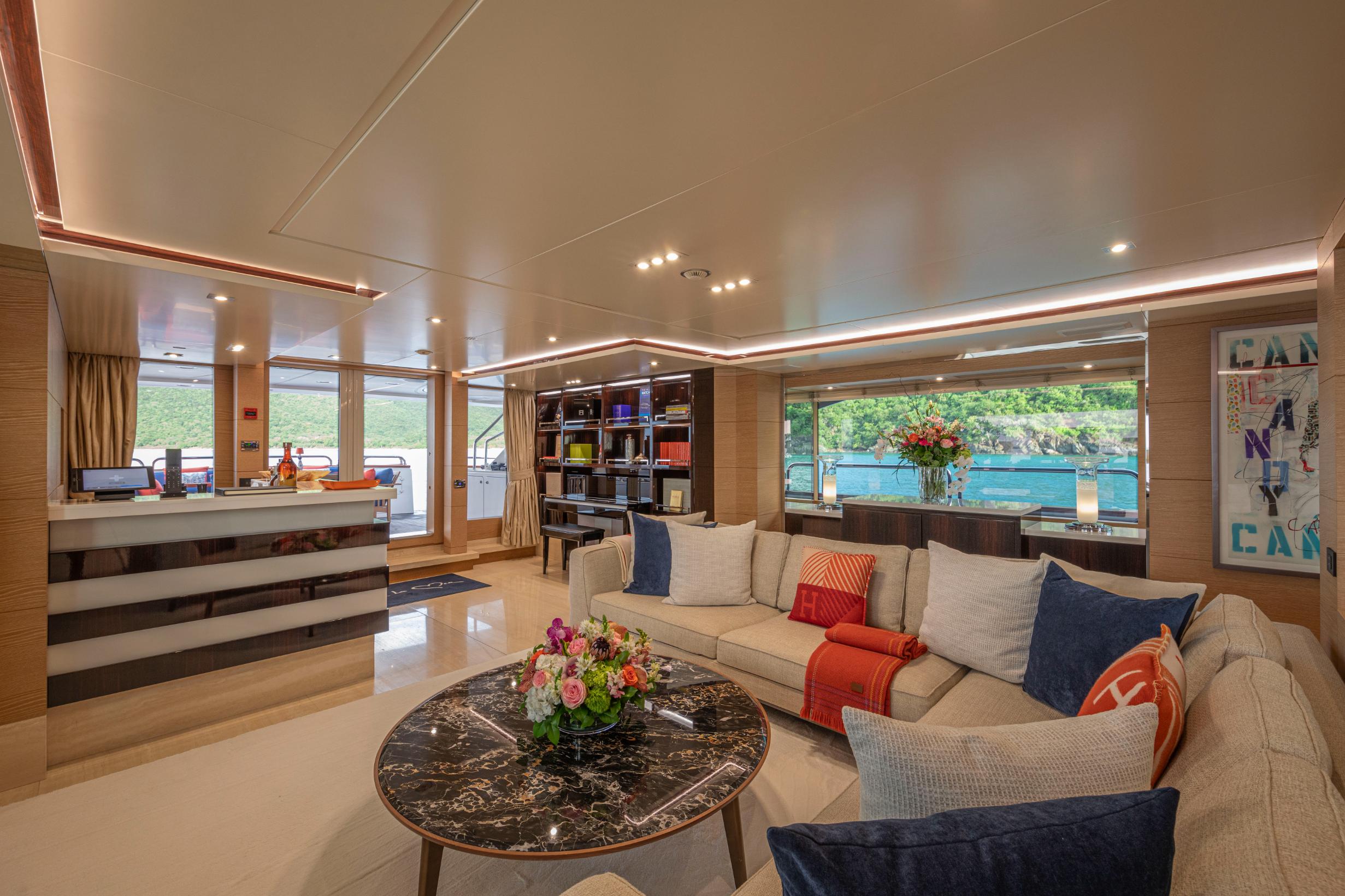 SUR LA MER motor yacht for Sale by Fraser Yachts, built by BENETTI