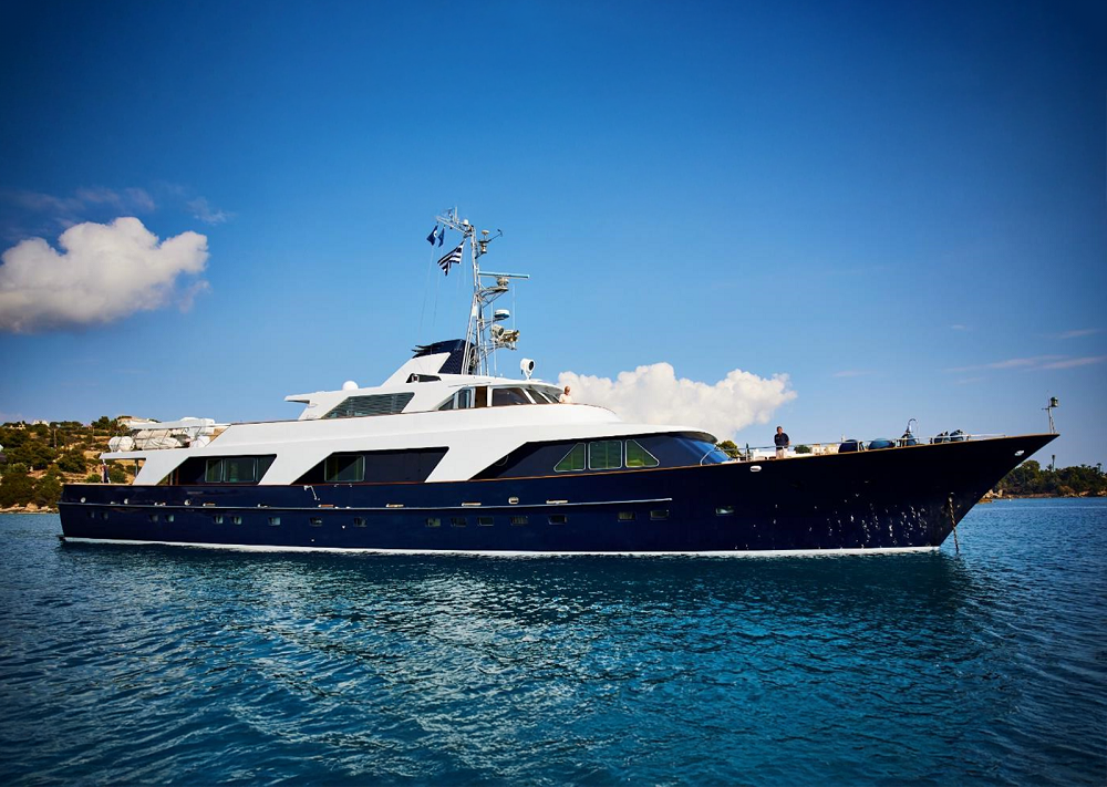 AETEA motor yacht by Fraser Yachts, built by PICCHIOTTI