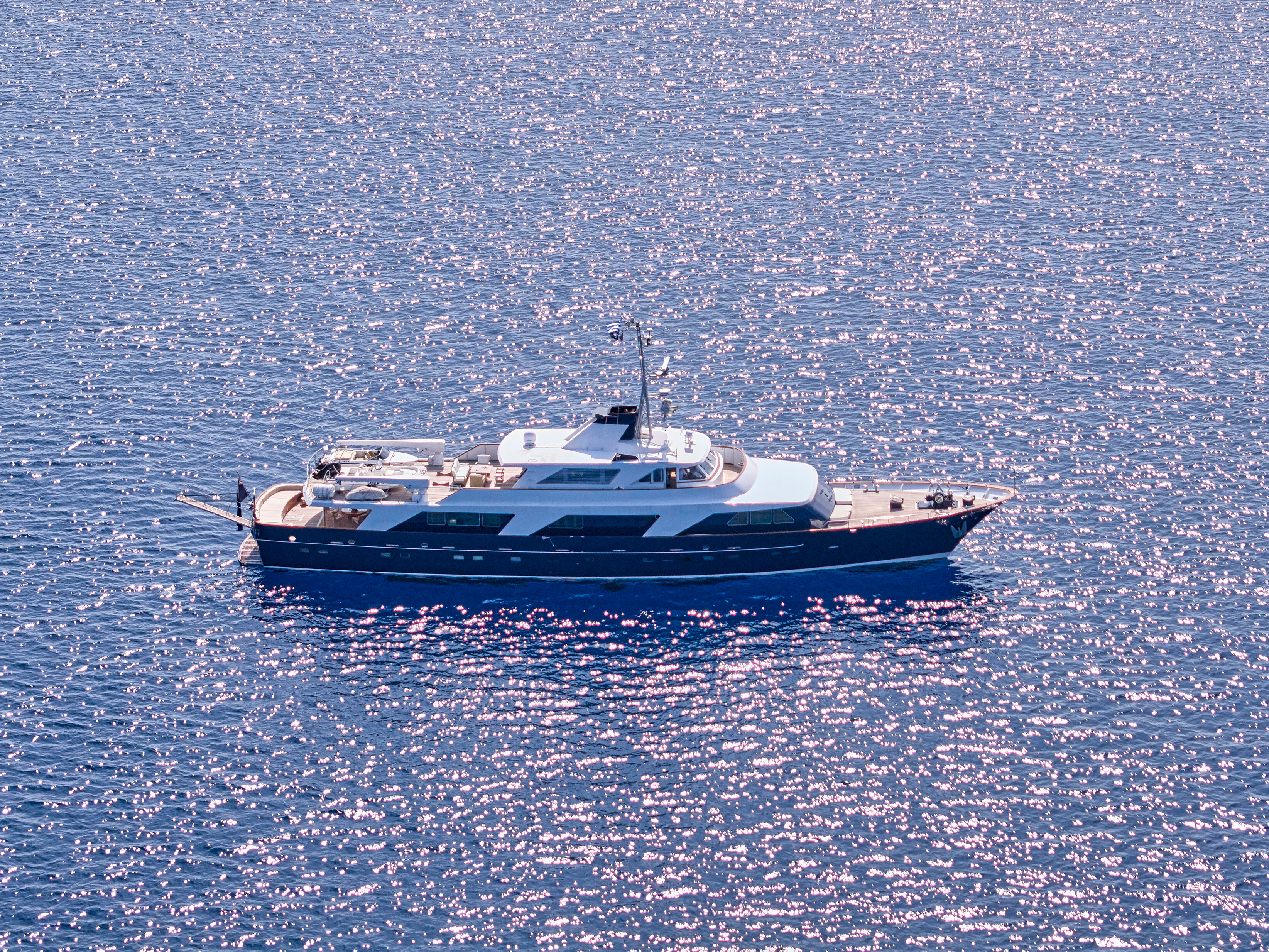 AETEA motor yacht for Sale by Fraser Yachts, built by PICCHIOTTI