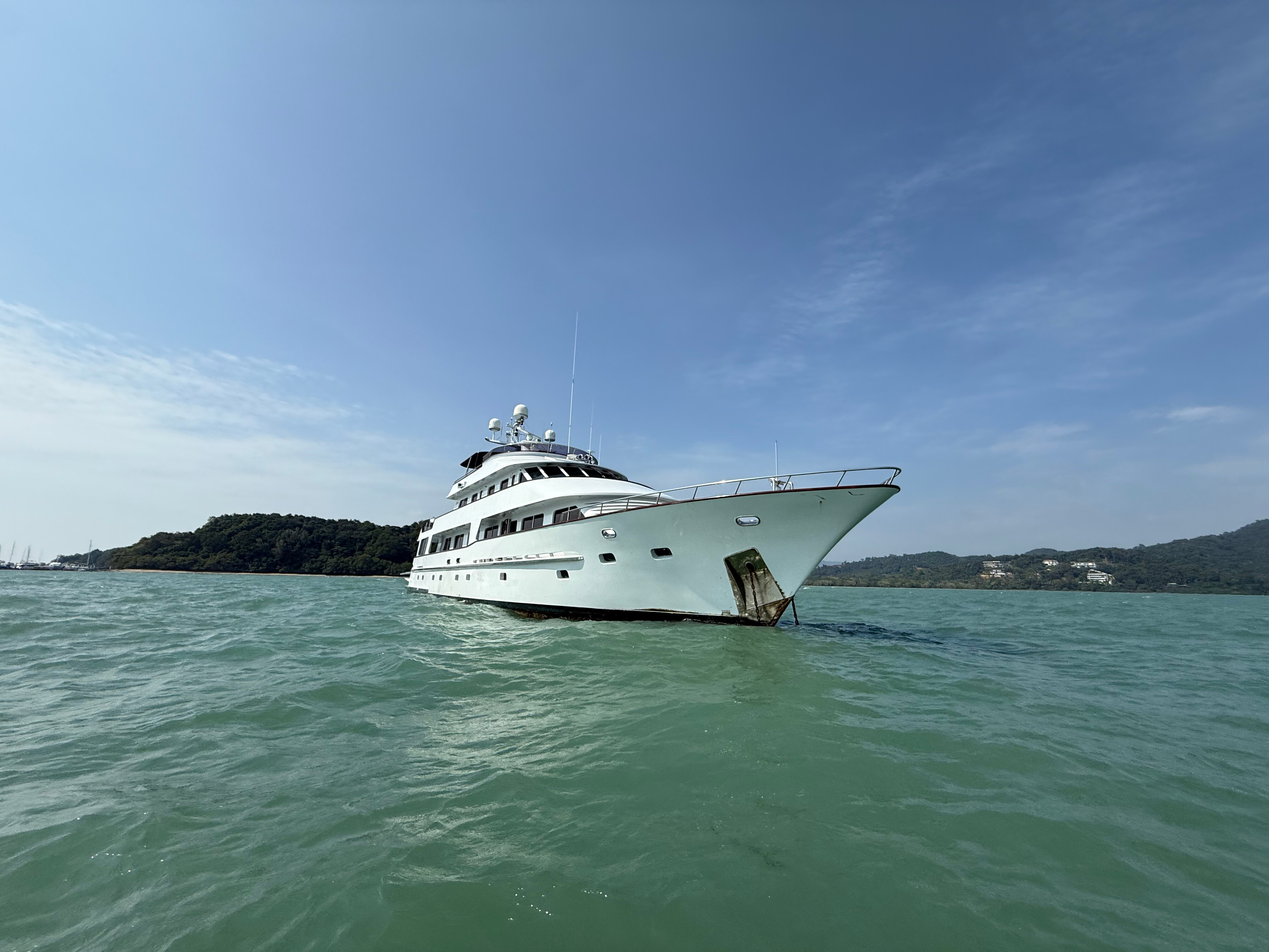LIGAYA motor yacht for Sale by Fraser Yachts, built by OCEAN PACIFICO