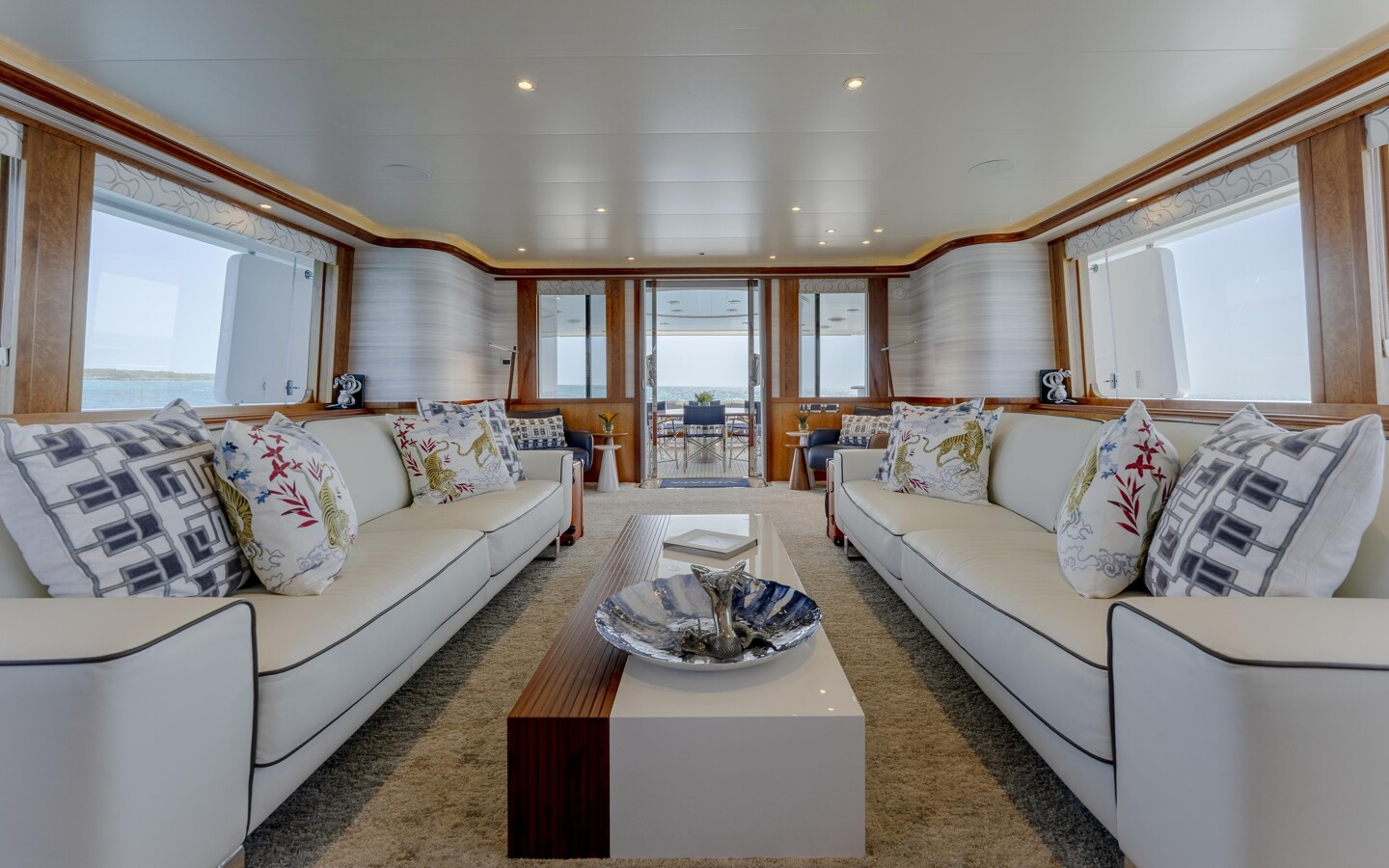 VIZIATA motor yacht for Charter by Fraser Yachts, built by WESTPORT