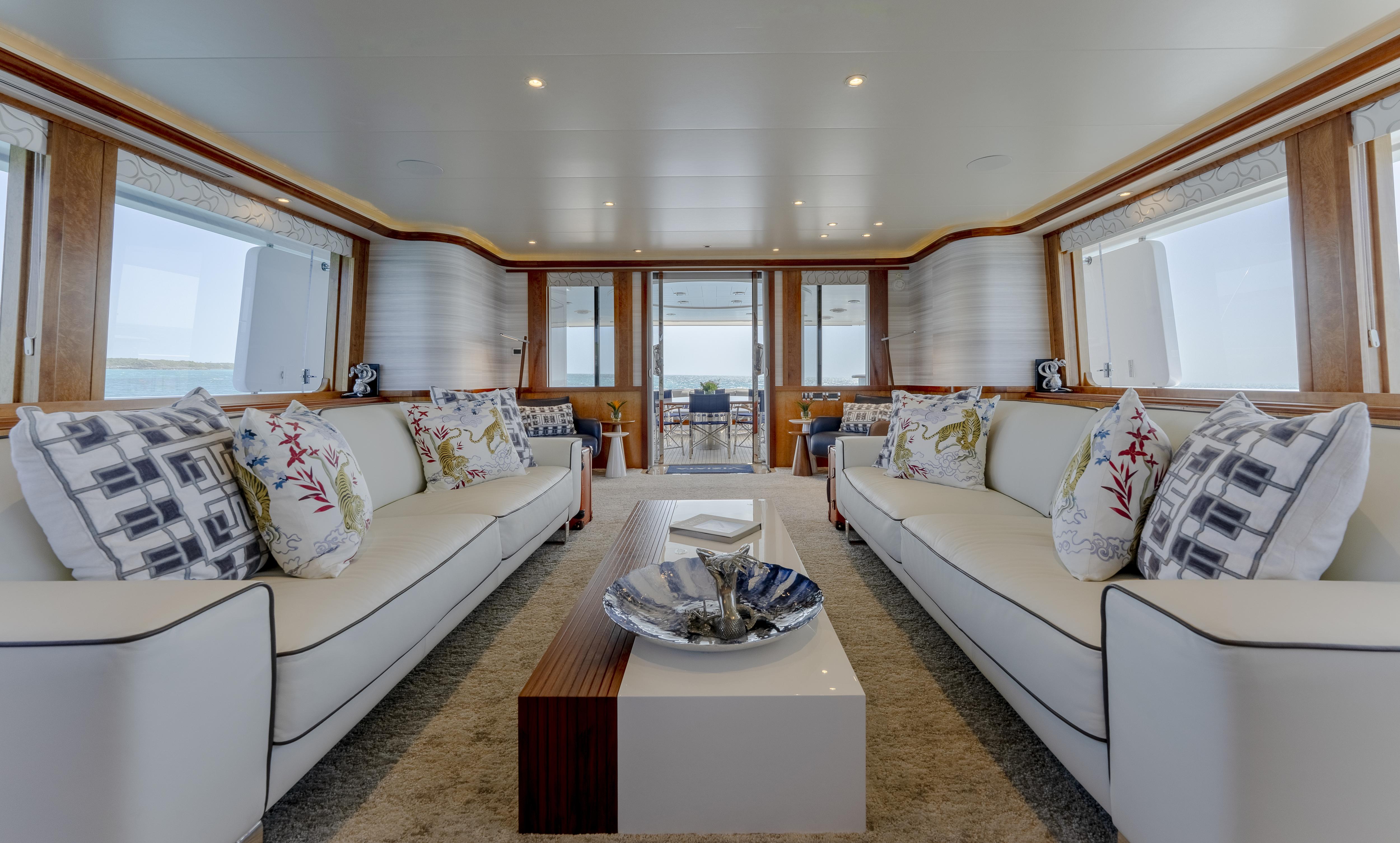VIZIATA motor yacht for Charter by Fraser Yachts, built by WESTPORT