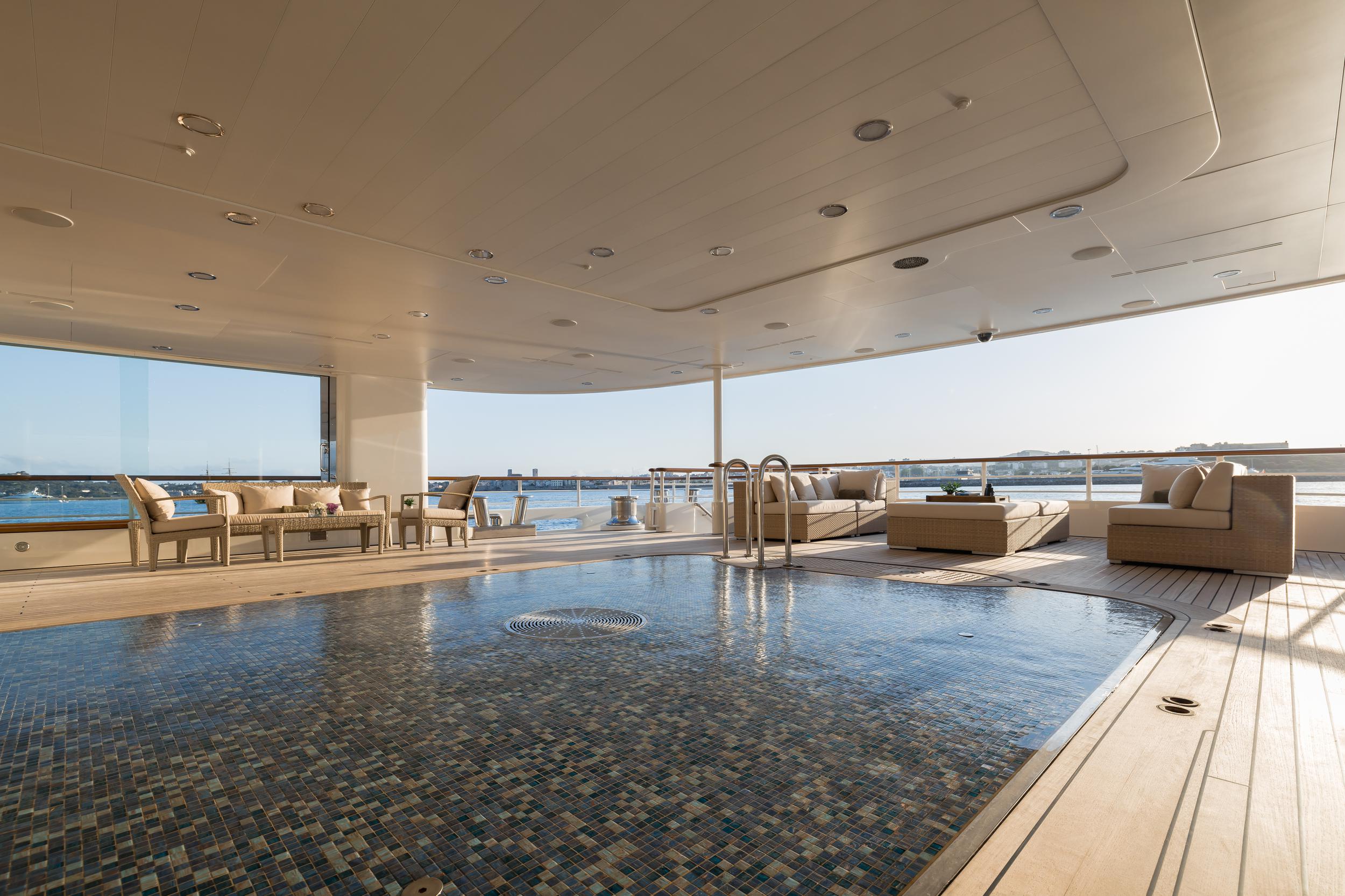 Aboard TATOOSH a 303ft (92.4m) luxury motor yacht for Charter available with Fraser Yachts, built by NOBISKRUG in 2000