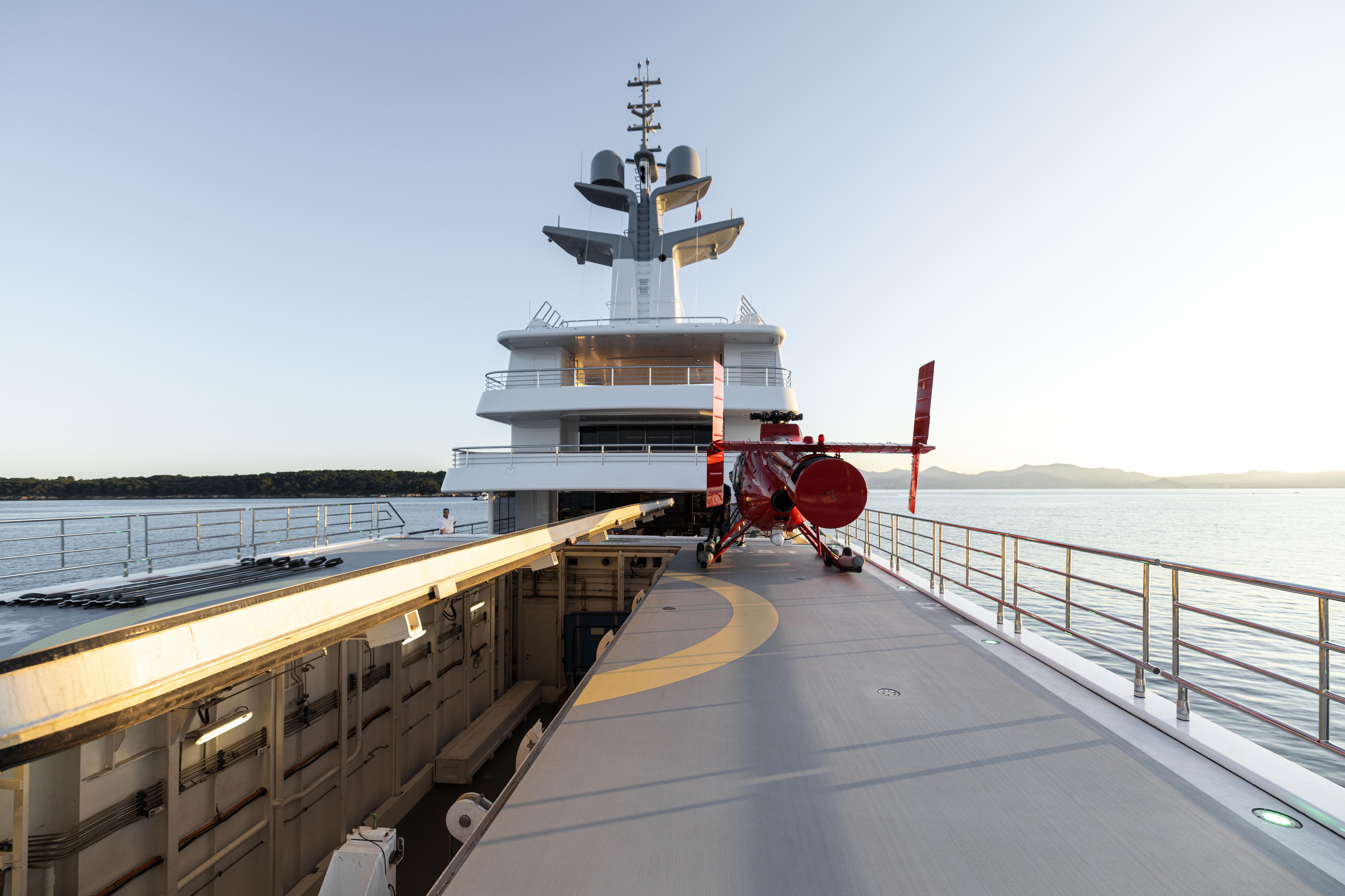 PLANET NINE motor yacht for Sale & Charter by Fraser Yachts, built by ADMIRAL YACHTS
