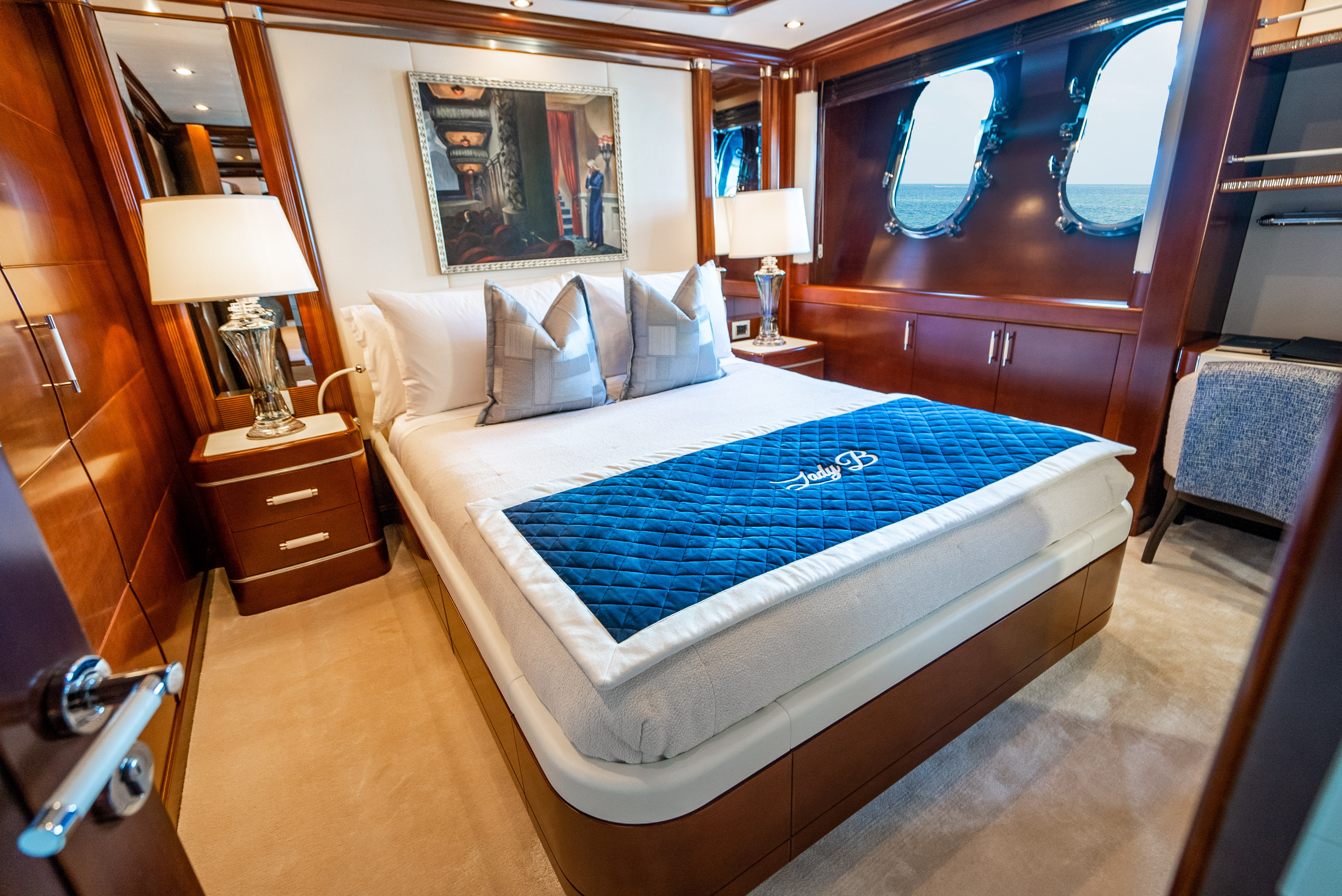 LADY B Yacht For Sale | Fraser