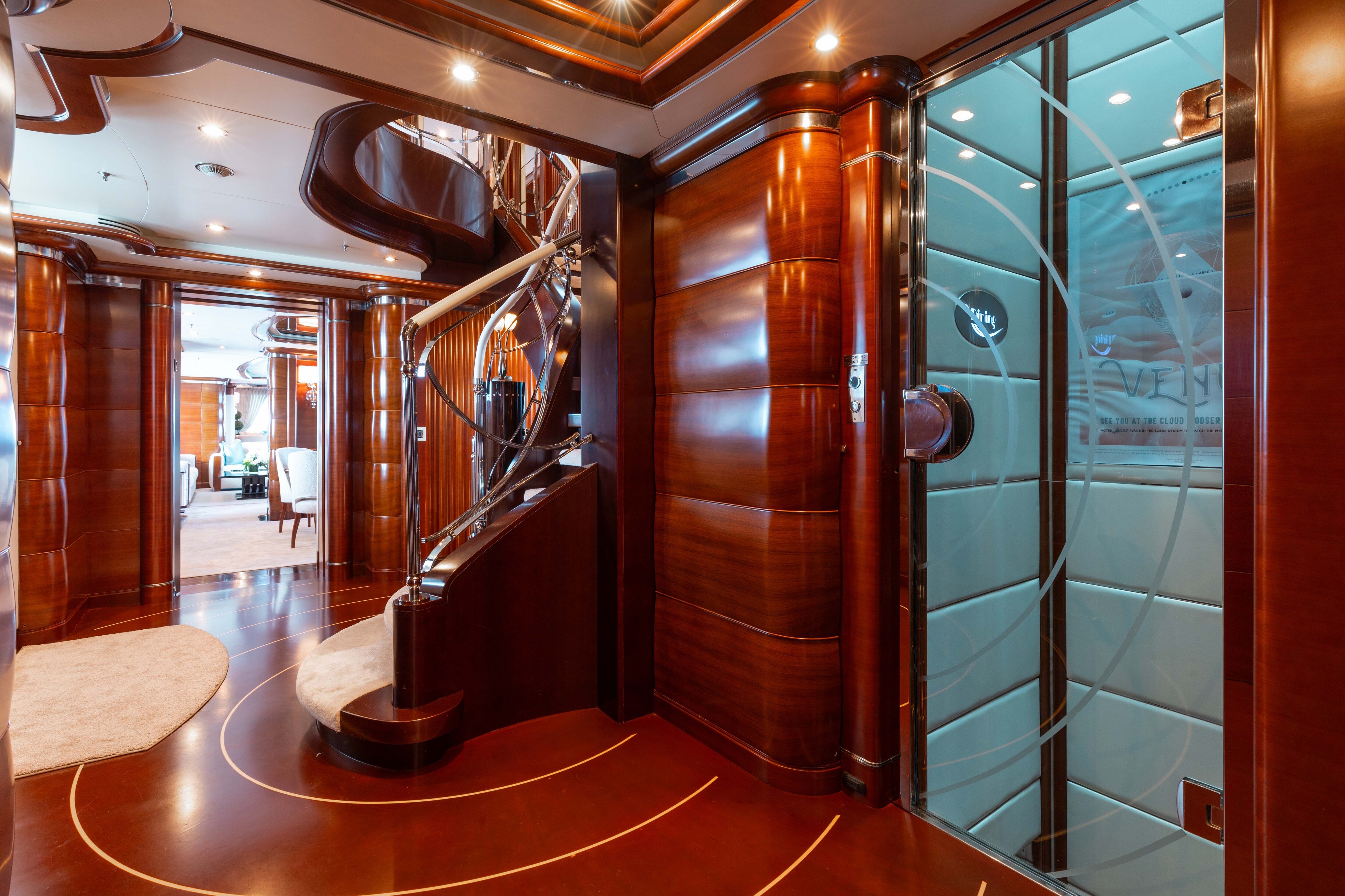012_LADY B_Elevator_HR-OVpPMc1O.jpg