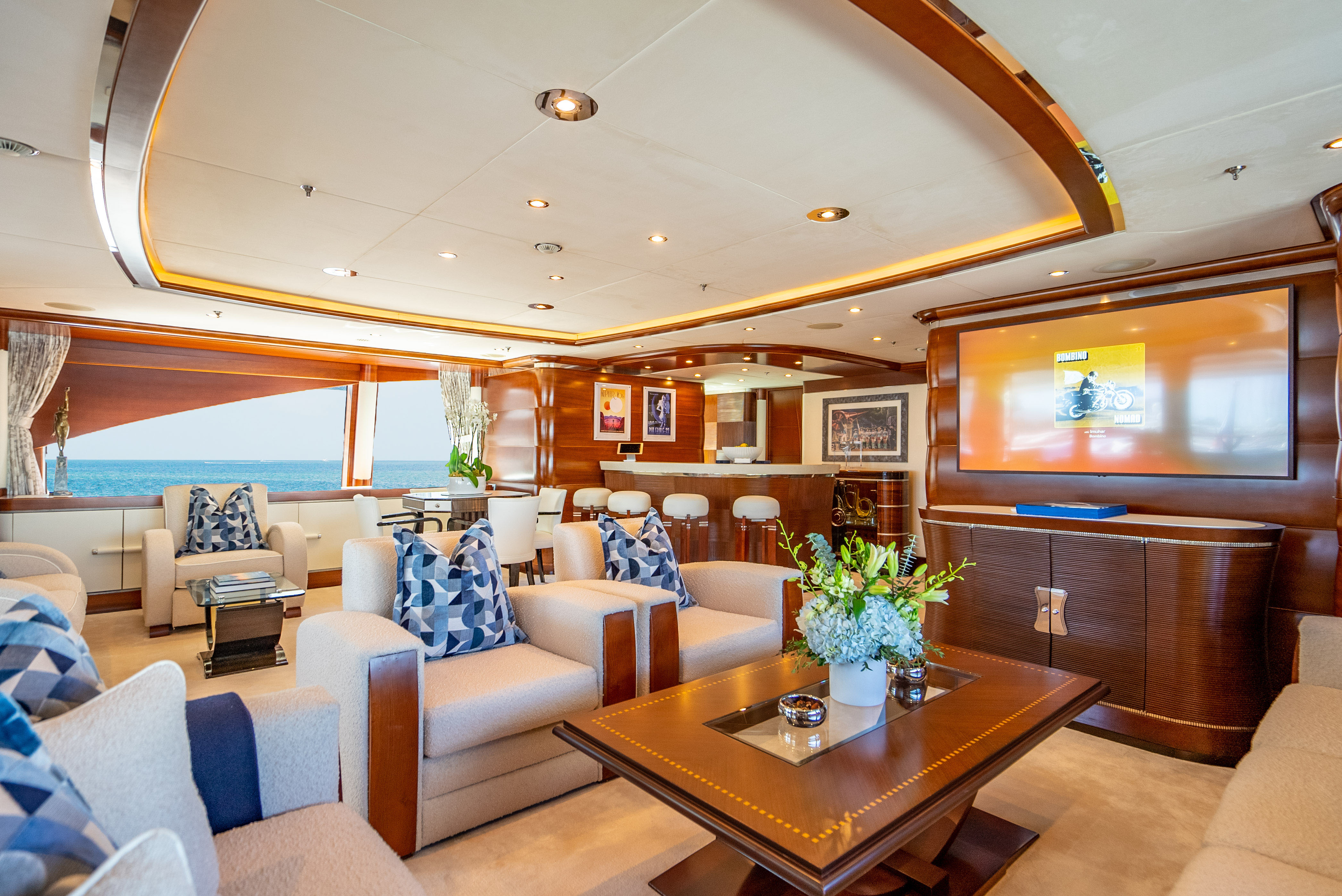 LADY B Yacht For Sale | Fraser