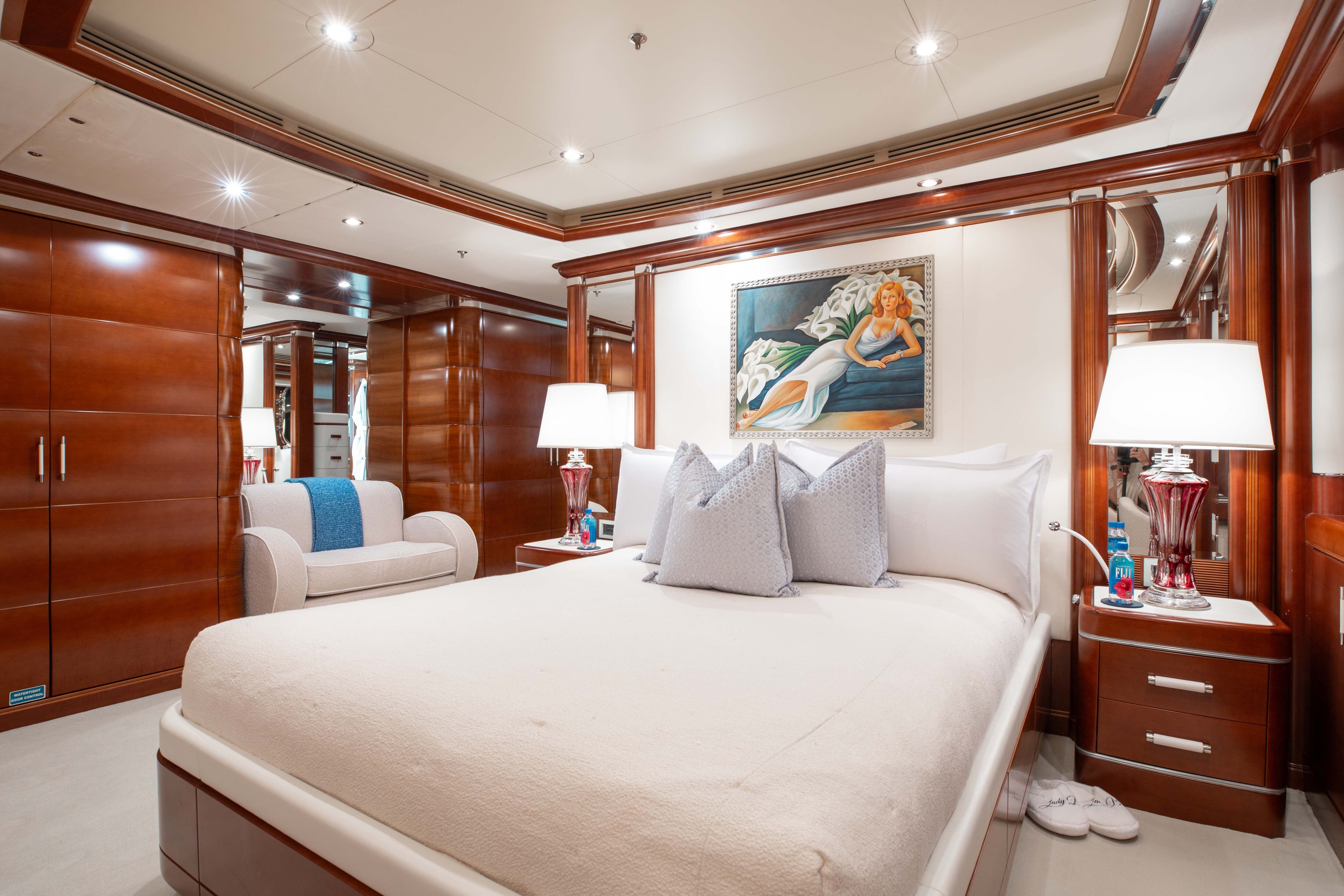 LADY B Yacht For Sale | Fraser