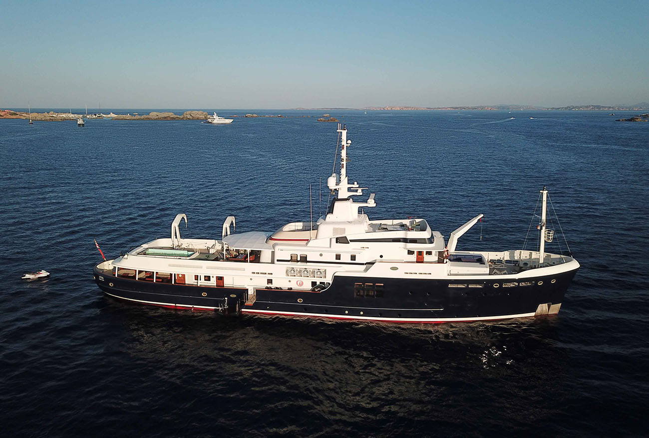 STEEL Yacht for Sale Fraser