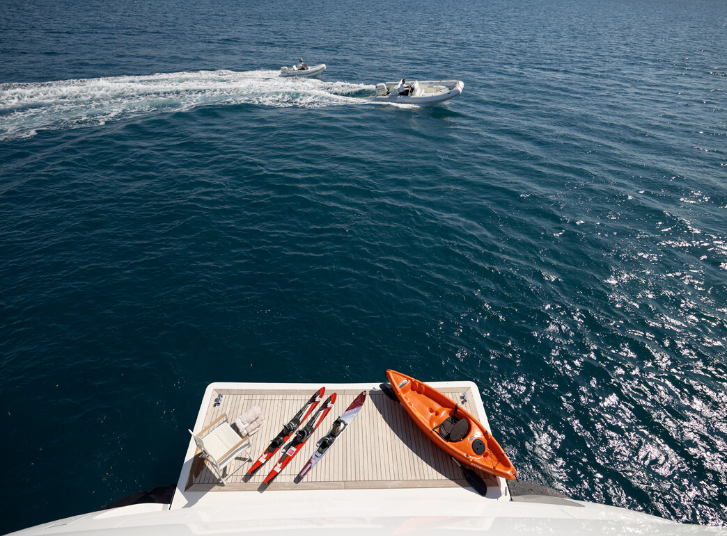 Aboard FELIGO V a 110ft (33.81m) luxury motor yacht for Charter available with Fraser Yachts, built by CANTIERI DI PISA in 2008