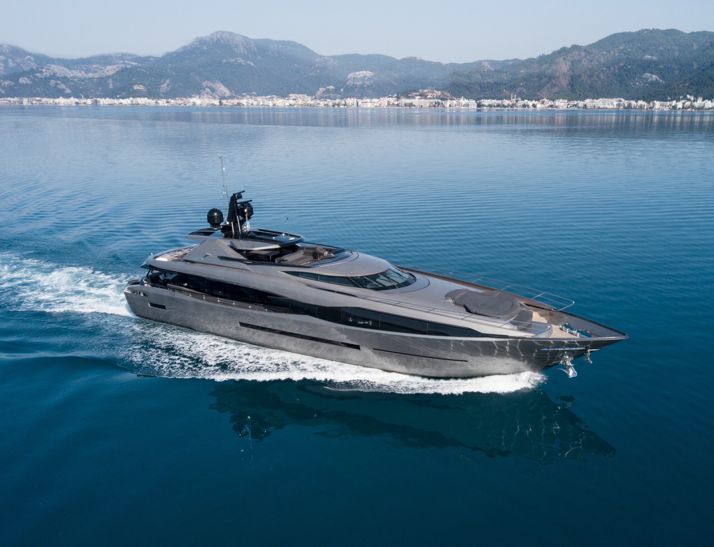 FX - Yacht for sales