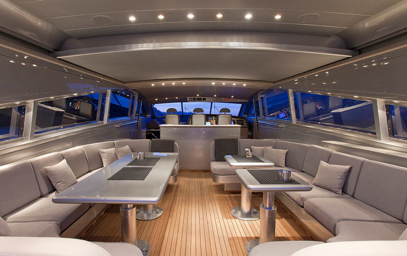 Aboard ZAMBOANGA a 88ft (27m) luxury motor yacht for Sale available with Fraser Yachts, built by CANTIERE NAVALE ARNO in 2002