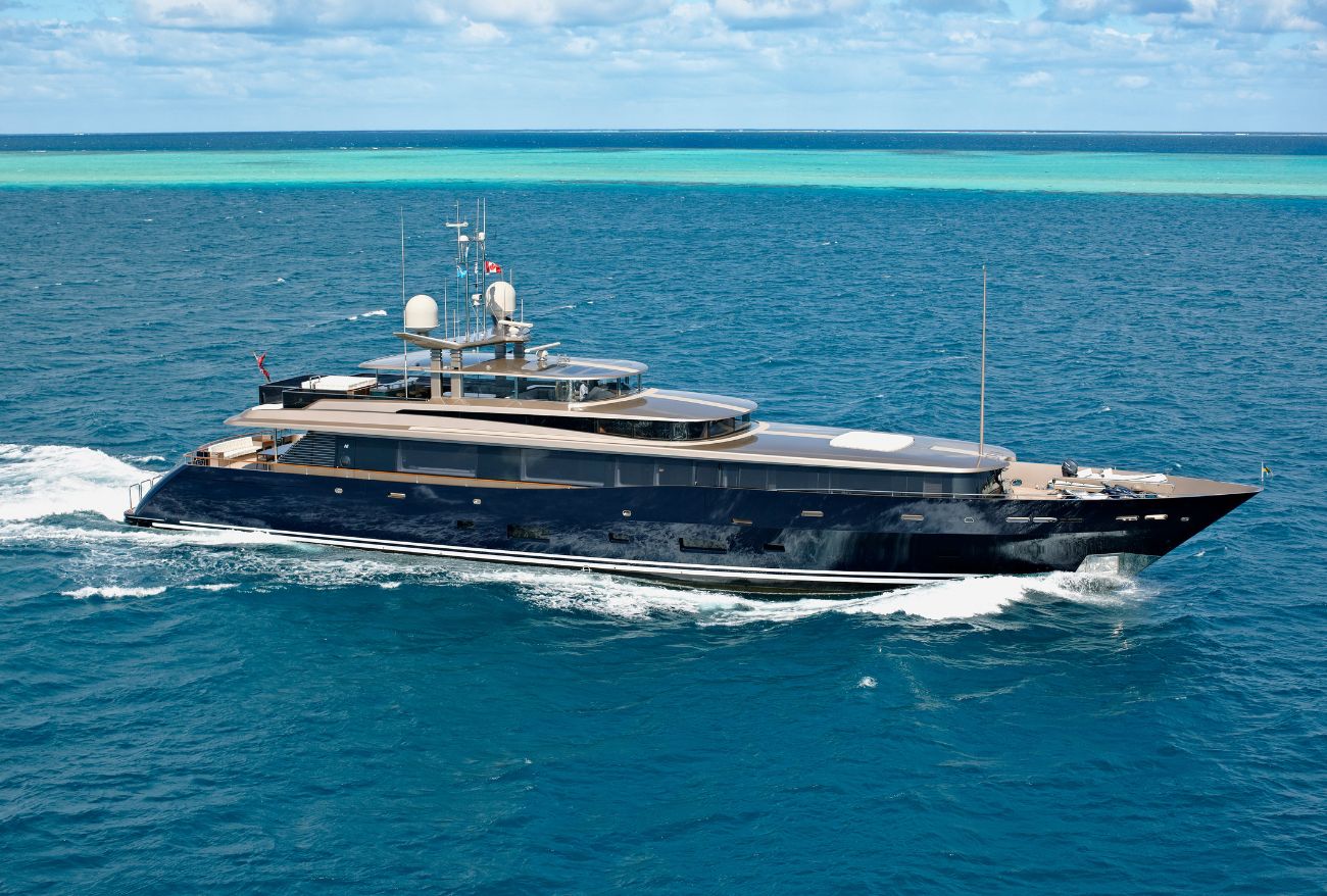 Aboard LORETTA ANNE a 154ft (47m) luxury motor yacht , built by ALLOY YACHTS in 2012