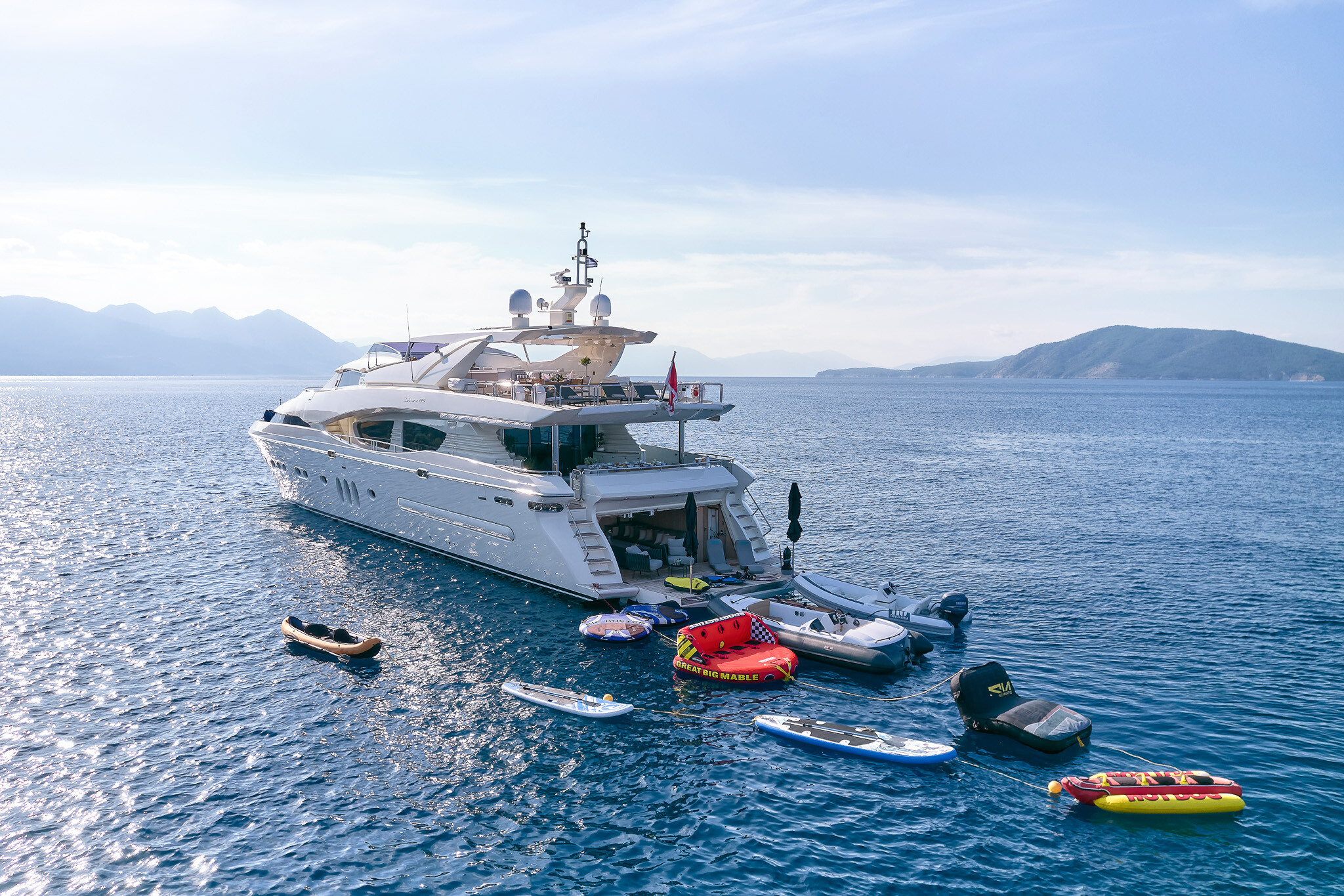Aboard RINI a 120ft (36.68m) luxury motor yacht for Charter available with Fraser Yachts, built by POSILLIPO CANTIERI NAVALI in 2009