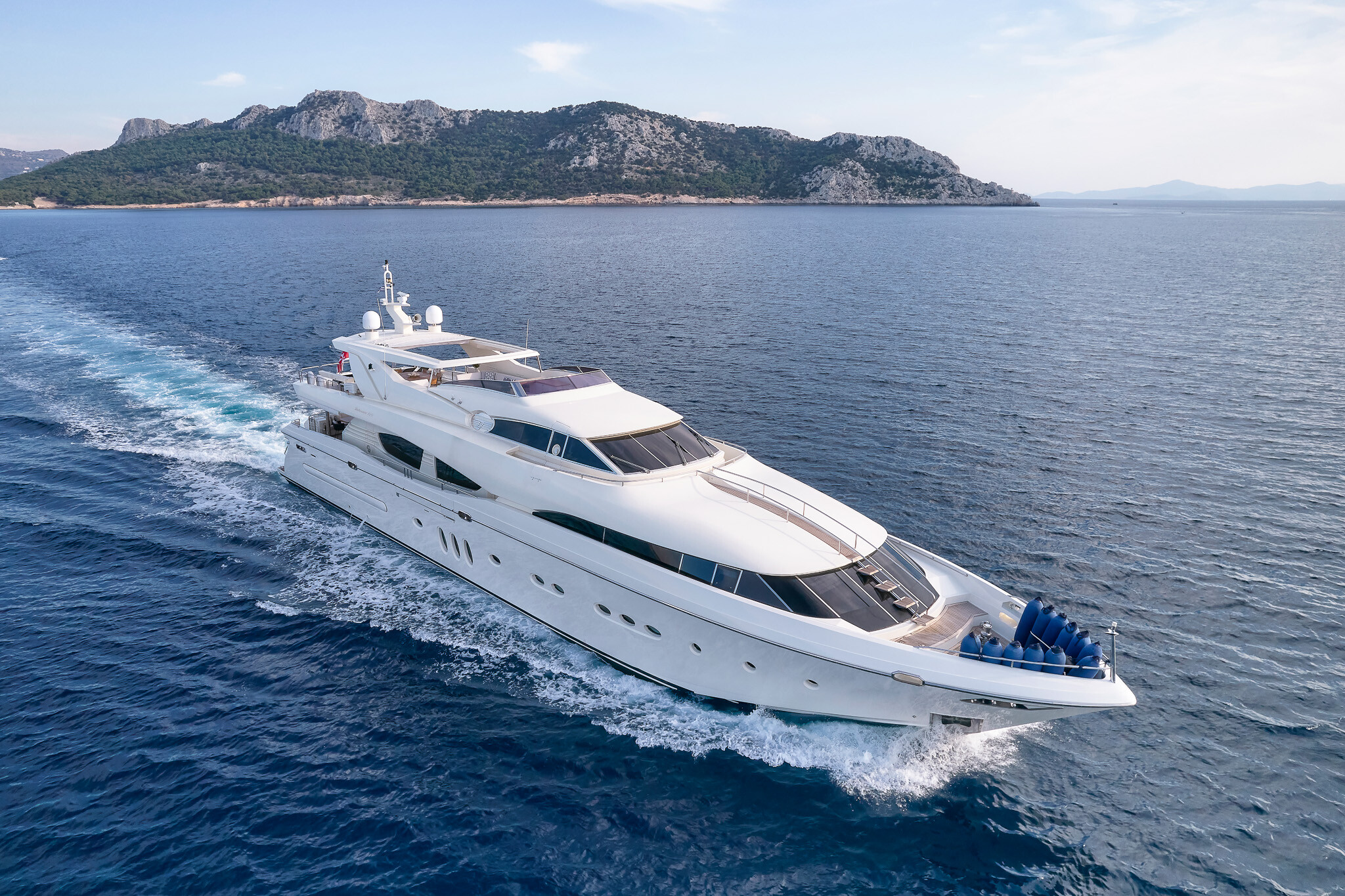 Aboard RINI a 120ft (36.68m) luxury motor yacht for Charter available with Fraser Yachts, built by POSILLIPO CANTIERI NAVALI in 2009
