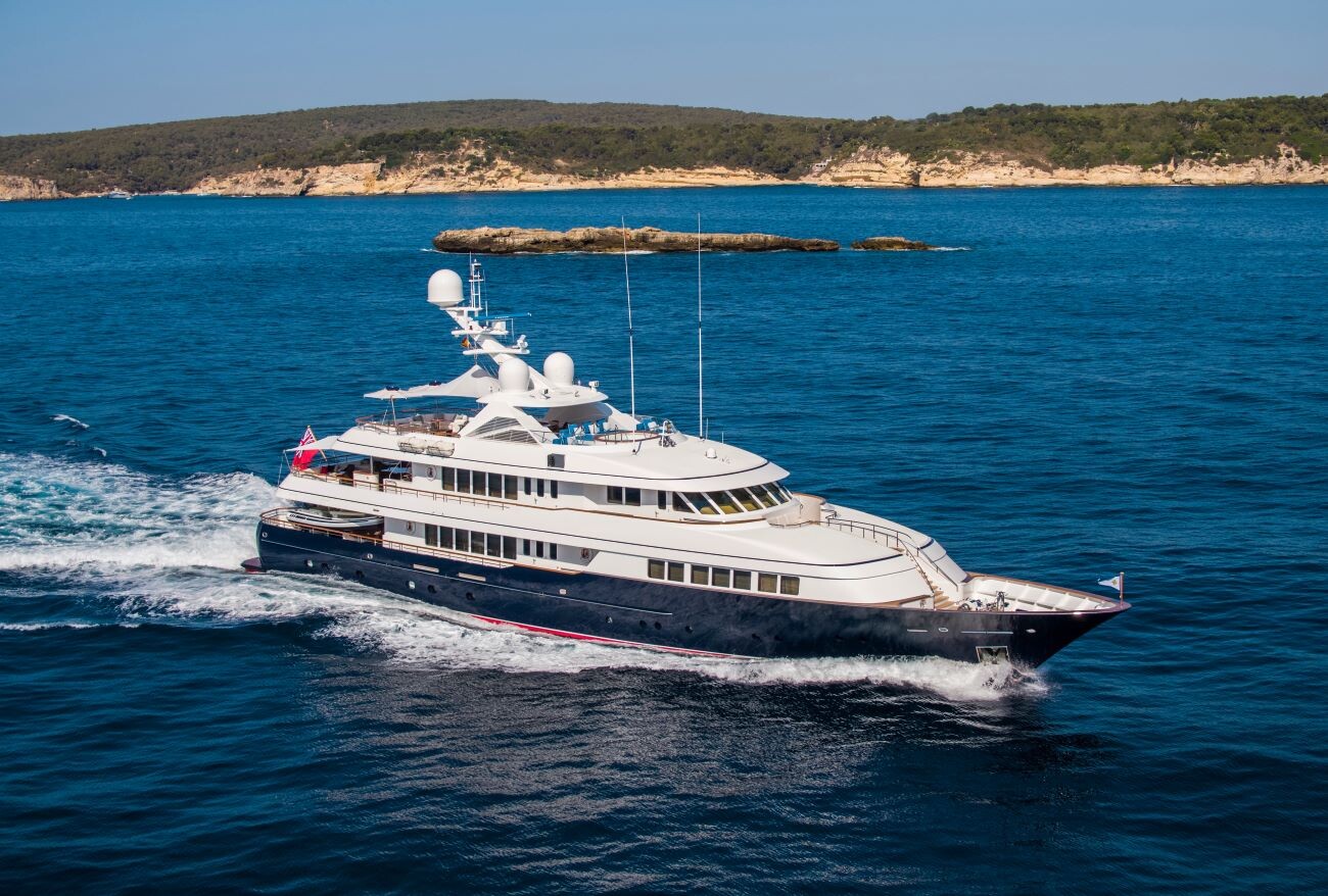 Feadship - Navingo Career