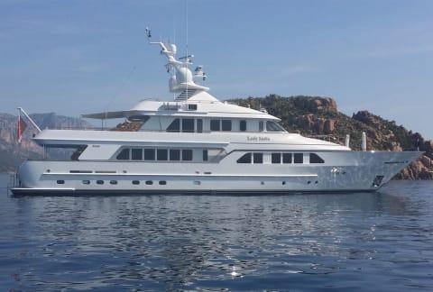 Aboard LUCKY US a 136ft (41.55m) luxury motor yacht , built by FEADSHIP in 2003