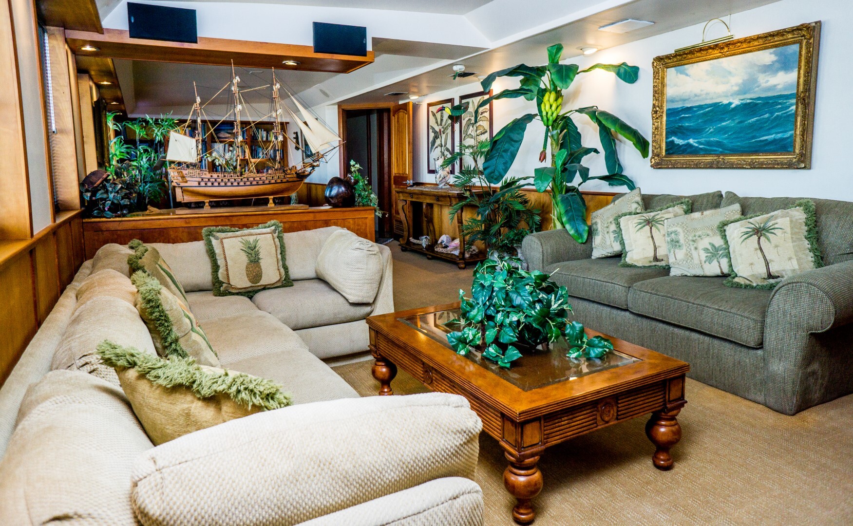 Aboard BEAUPORT a 169ft (51.51m) luxury motor yacht , built by DAVIE YARDS INC. in 1960