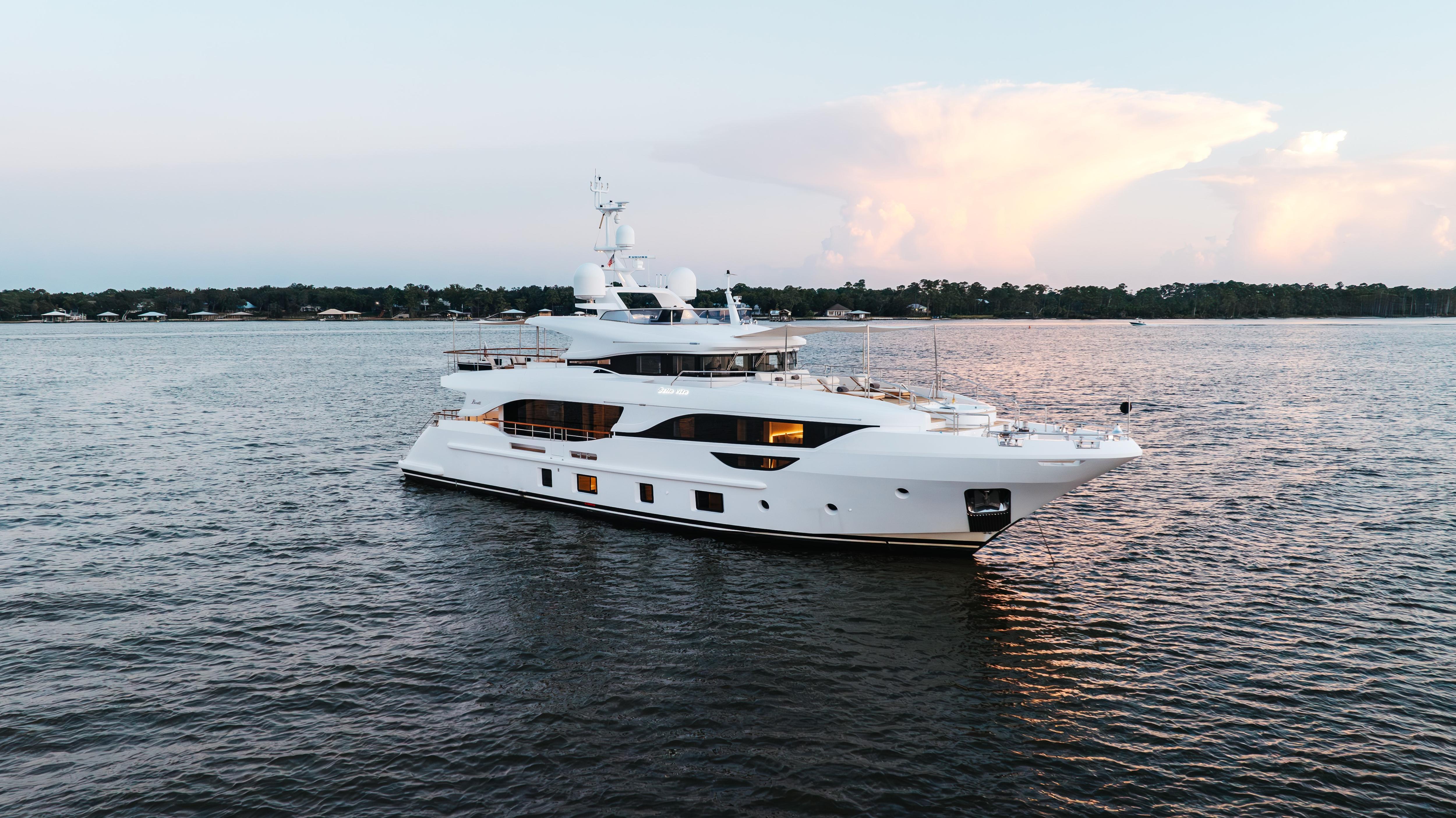 BELLA VITA motor yacht for Sale & Charter by Fraser Yachts, built by BENETTI