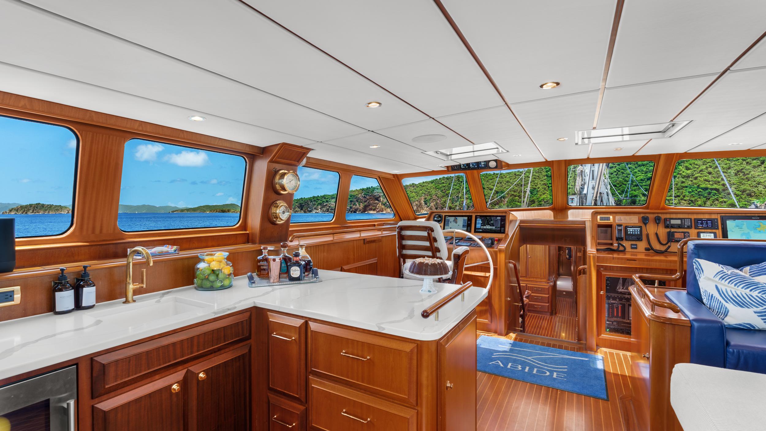 007 Upper Salon looking forward ABIDE 136' Jongert Yachts A7406908-0eRwQSXZ.jpg