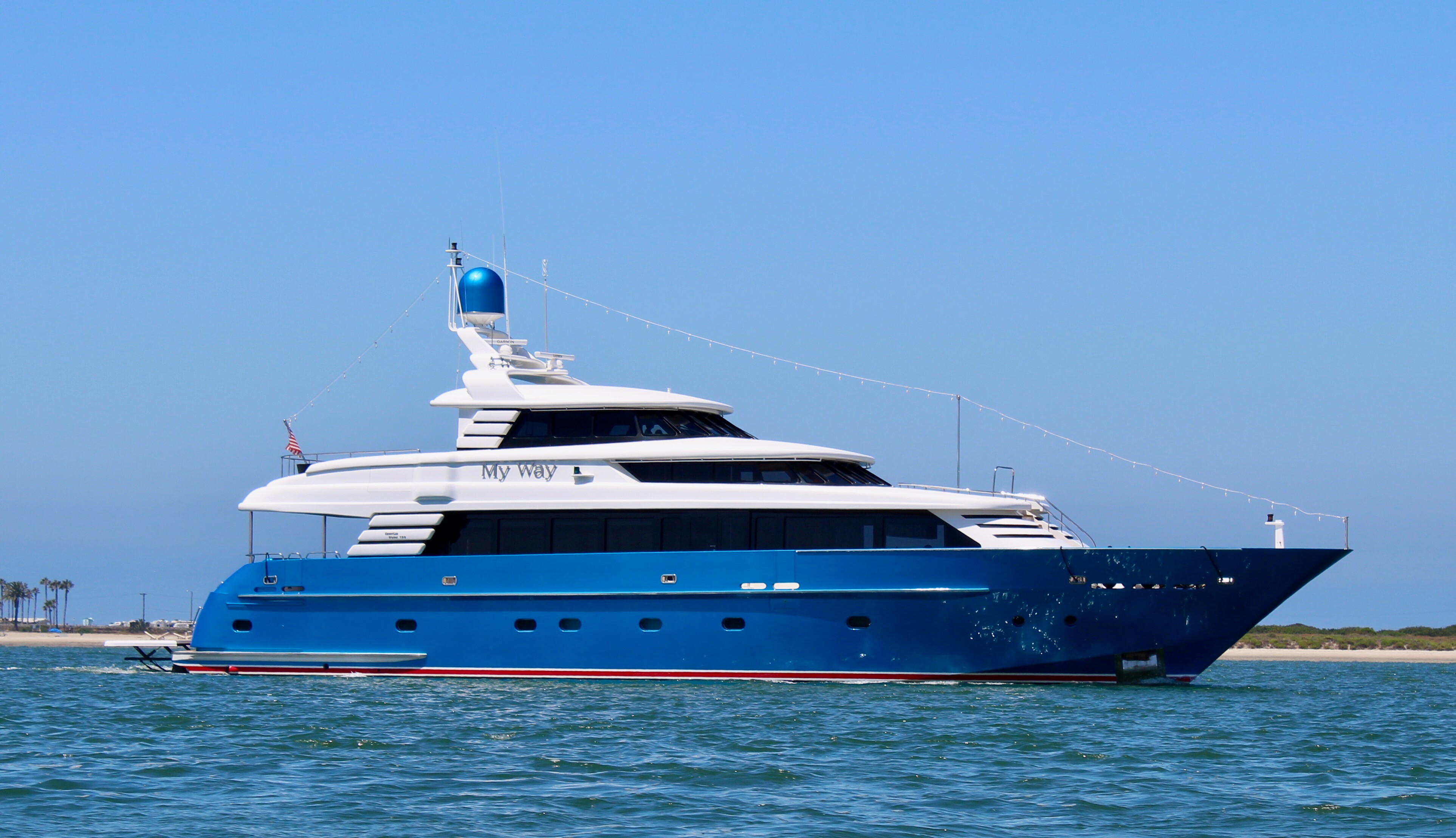 Aboard MY WAY a 102ft (31.37m) luxury motor yacht for Sale available with Fraser Yachts, built by CHEOY LEE in 2002