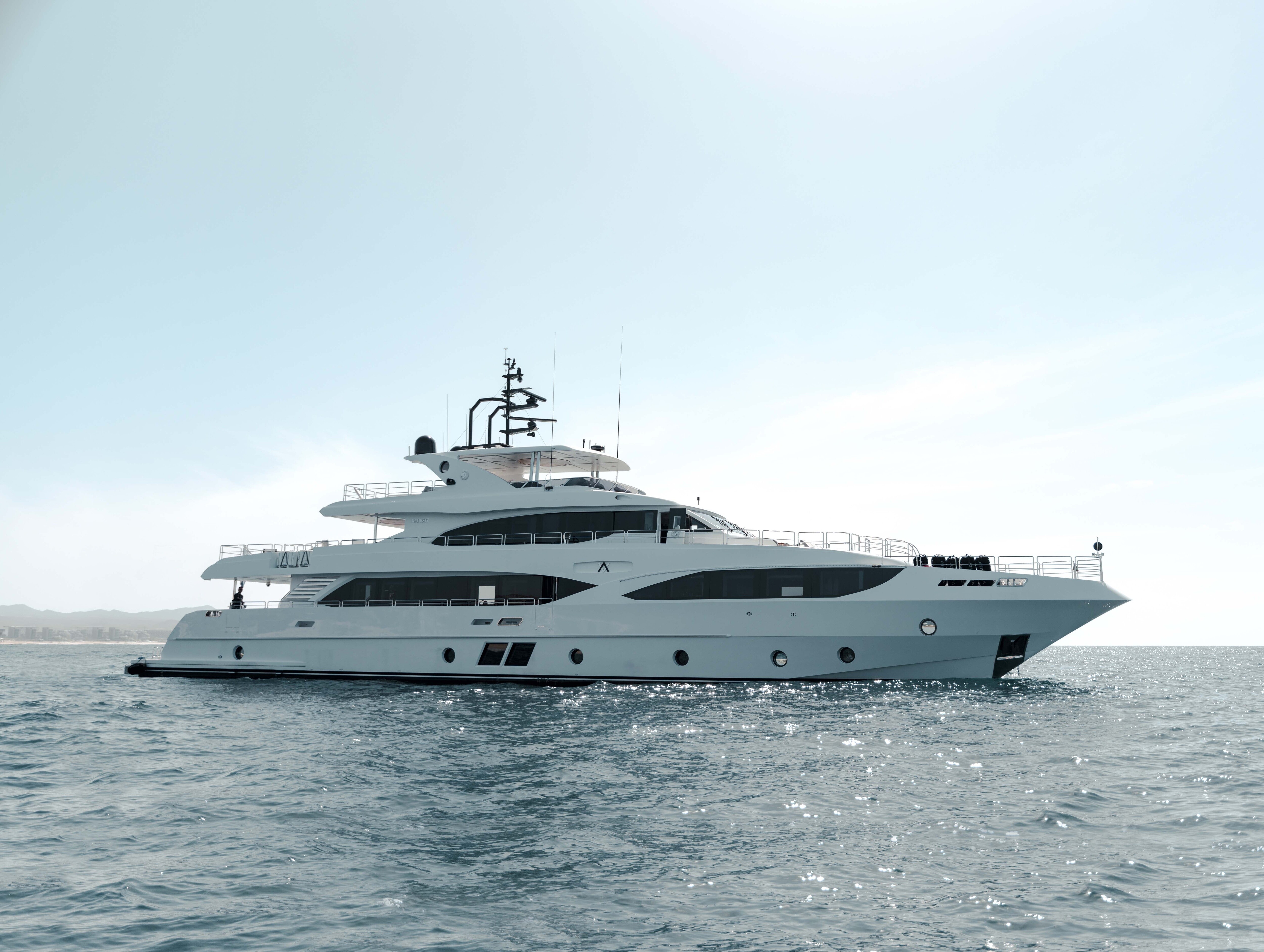 Aboard ALTAVITA a 125ft (38.25m) luxury motor yacht for Sale available with Fraser Yachts, built by GULF CRAFT in 2018