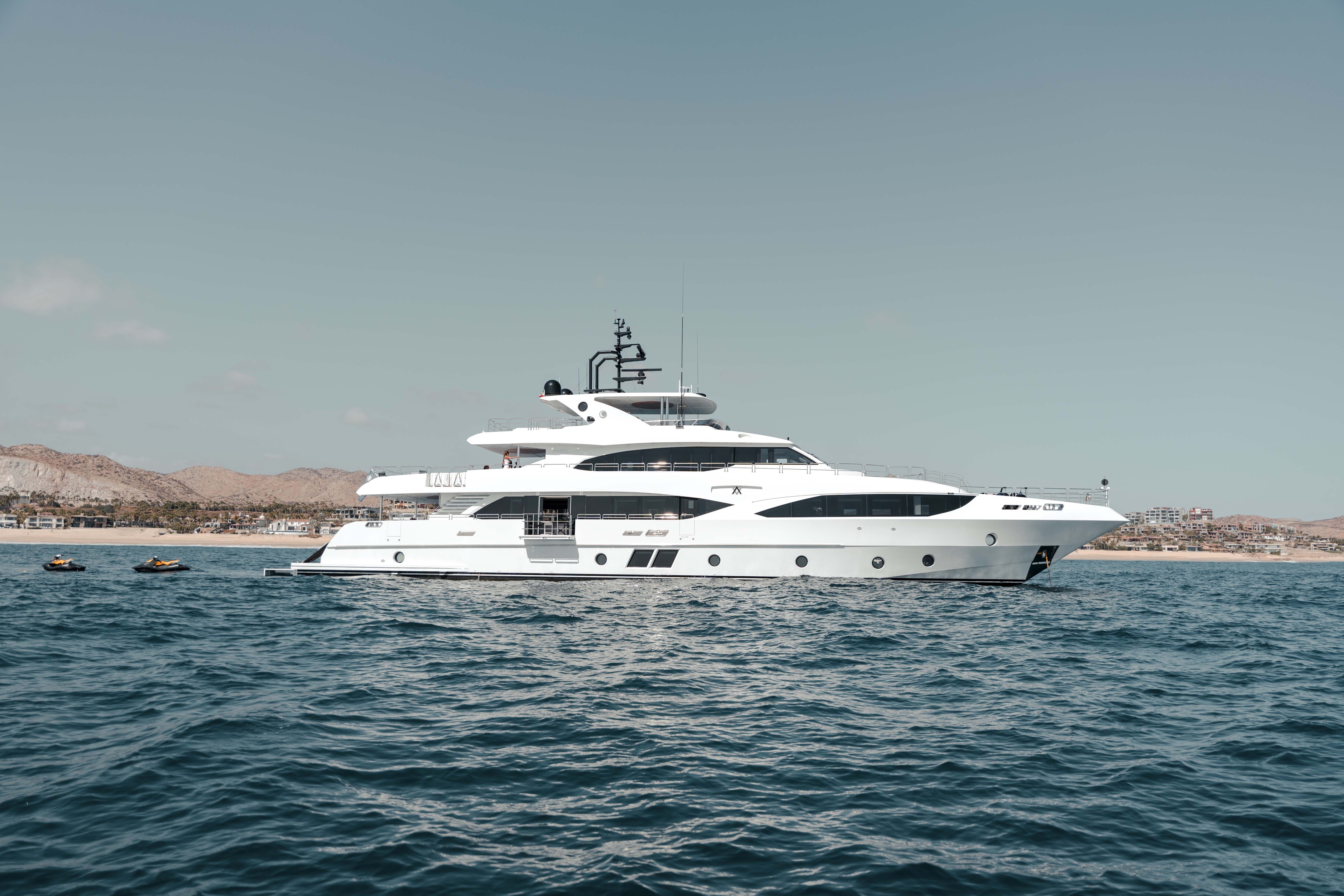 Aboard ALTAVITA a 125ft (38.25m) luxury motor yacht for Sale available with Fraser Yachts, built by GULF CRAFT in 2018