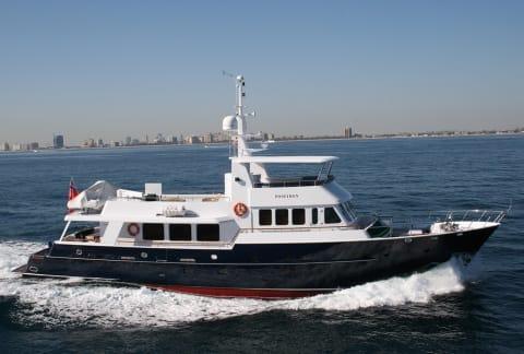 Aboard LAKESIDER a 87ft (26.61m) luxury motor yacht , built by MOONEN SHIPYARD in 2003