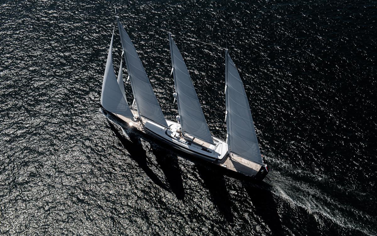 worlds-largest-aluminium-sailing-yacht-81m-royal-huisman-sea-eagle-ii-launched-aerial-view-credit-tom-van-oossanen-ksd6Nulv.jpg