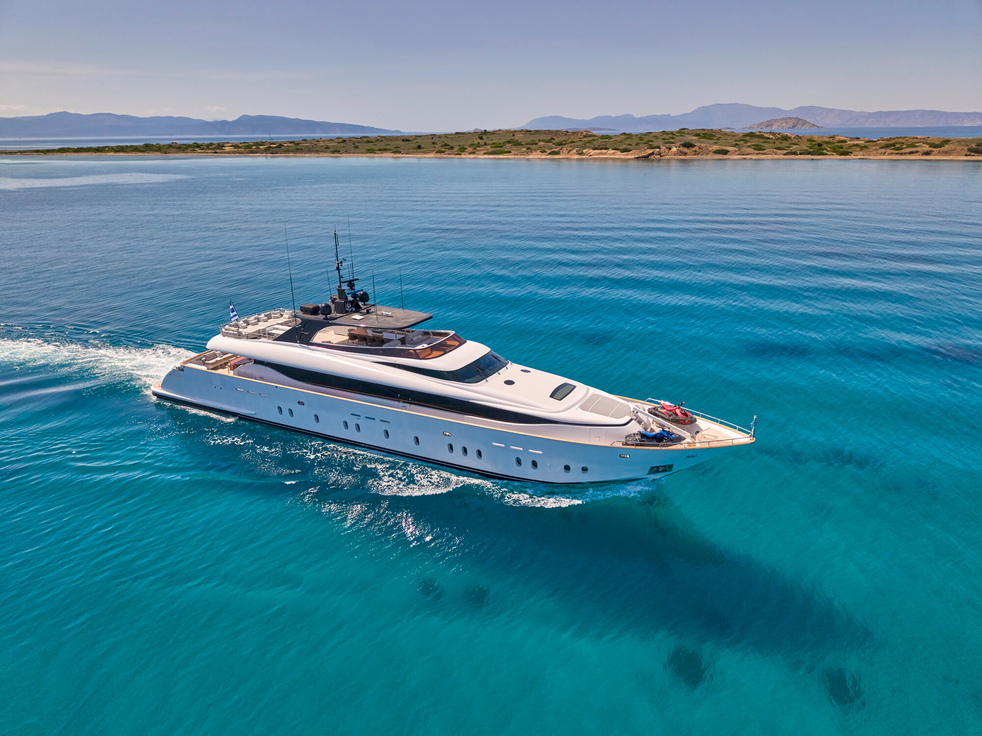 MAMMA MIA motor yacht for Charter by Fraser Yachts, built by MAIORA