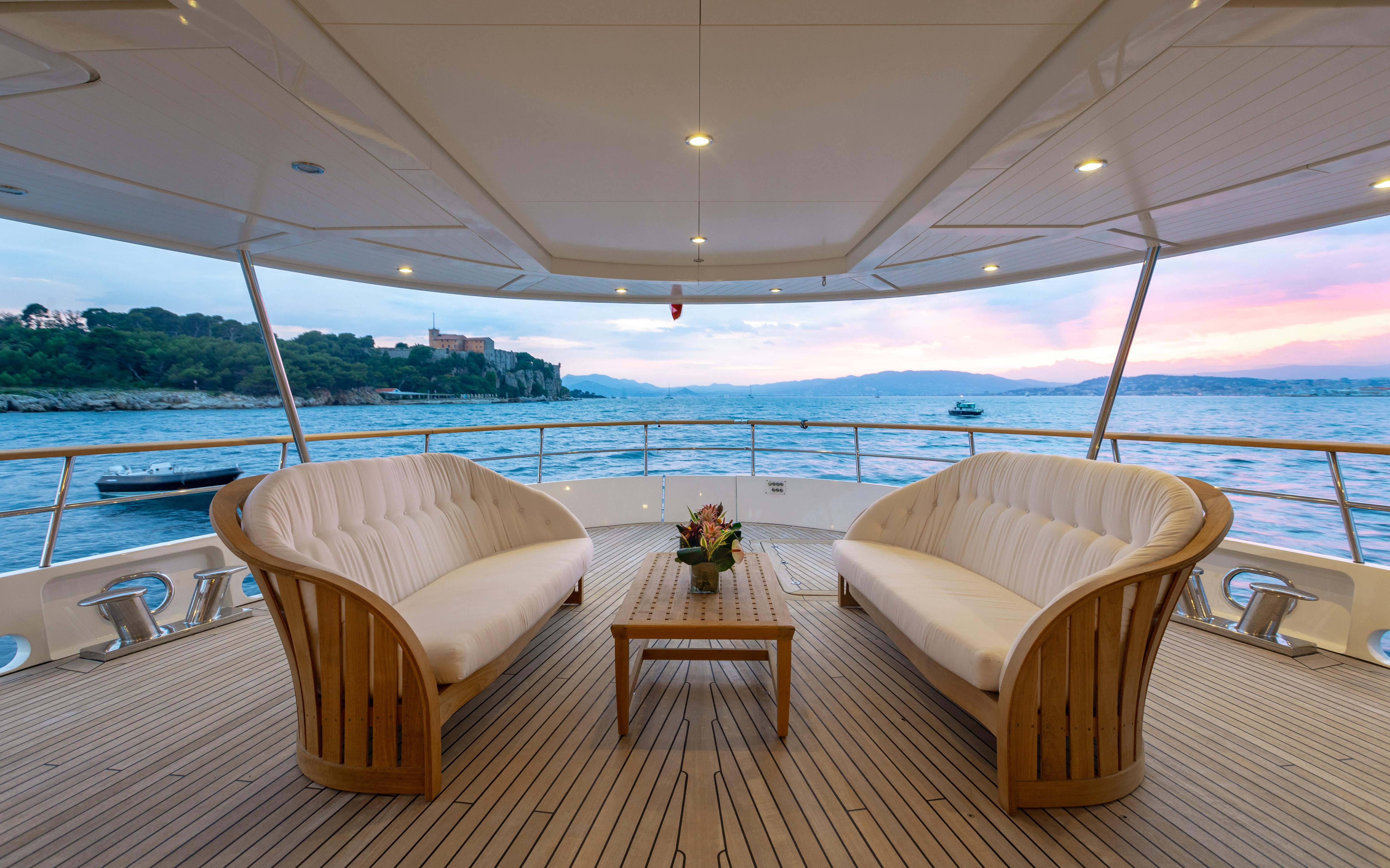 SANCTUARY motor yacht for Sale by Fraser Yachts, built by LYNX YACHTS
