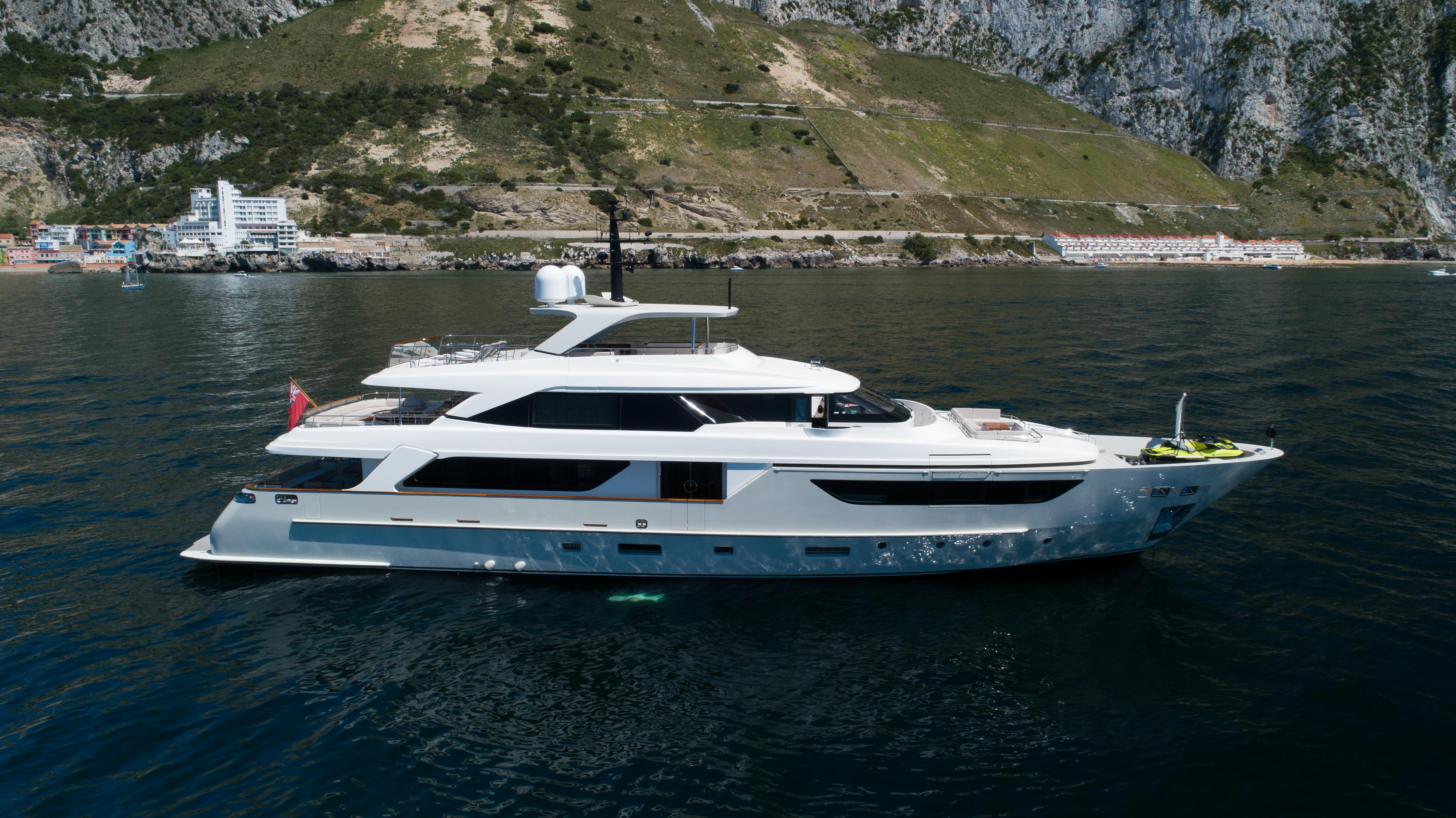 SUPERNOVA motor yacht  by Fraser Yachts, built by SANLORENZO