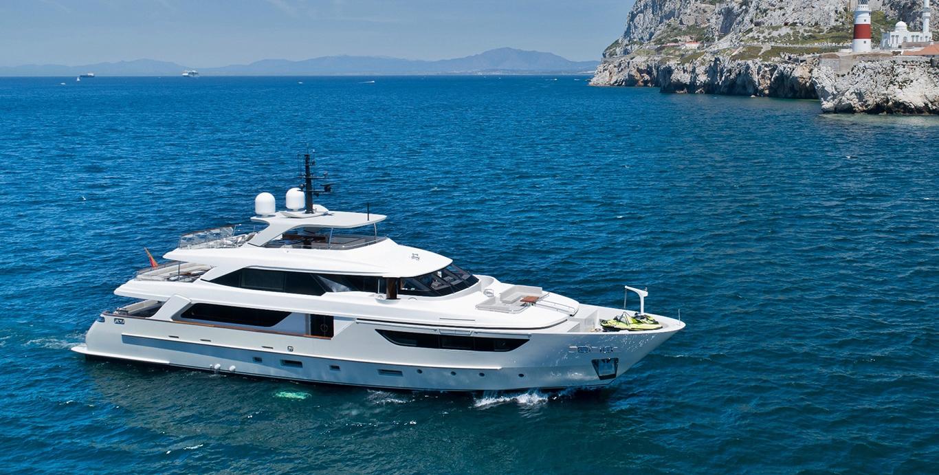 Aboard SUPERNOVA a 124ft (37.95m) luxury motor yacht , built by SANLORENZO in 2018
