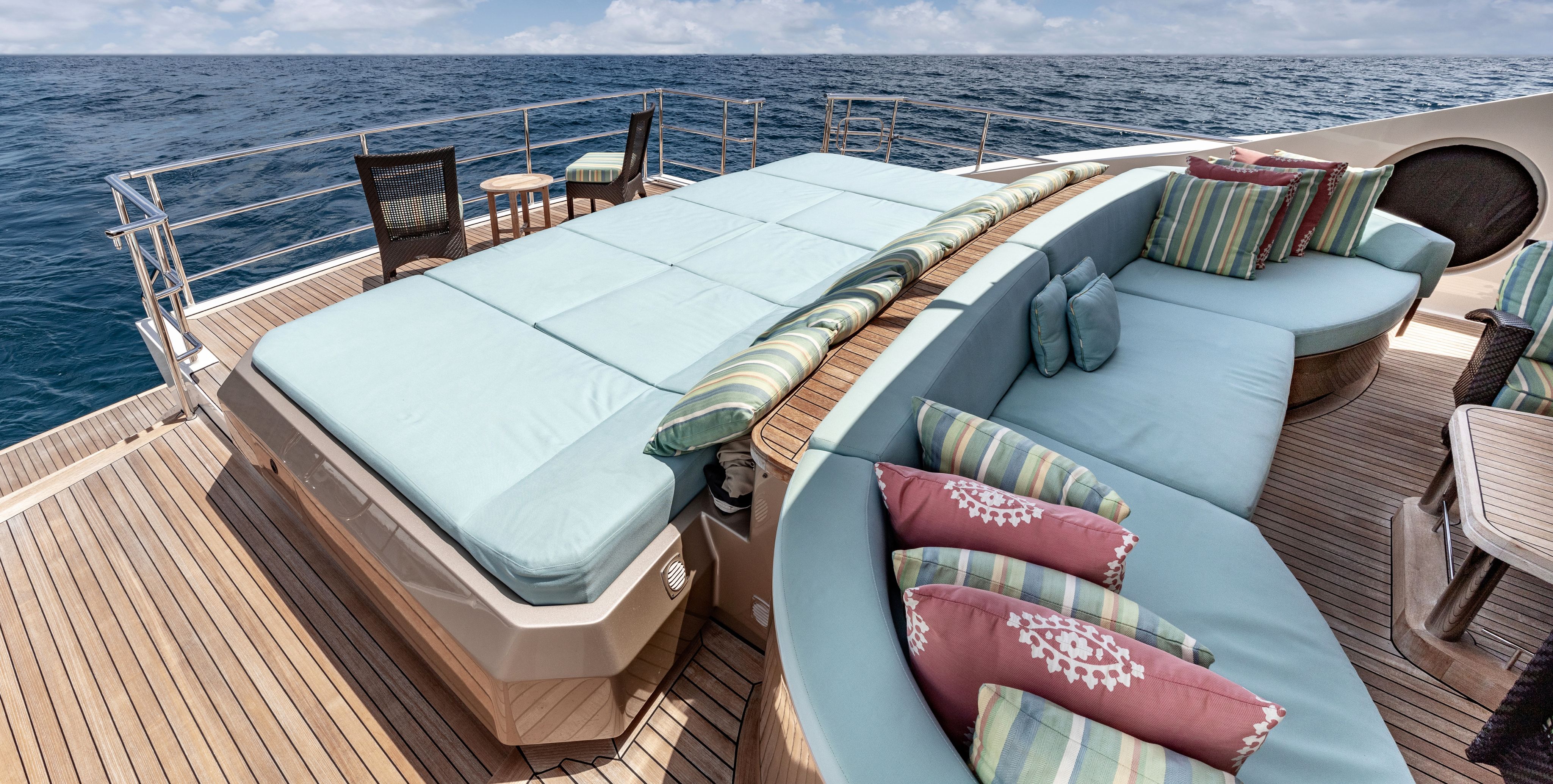 Aboard FOUR JACKS a 149ft (45.7m) luxury motor yacht for Sale available with Fraser Yachts, built by PALMER JOHNSON in 2008