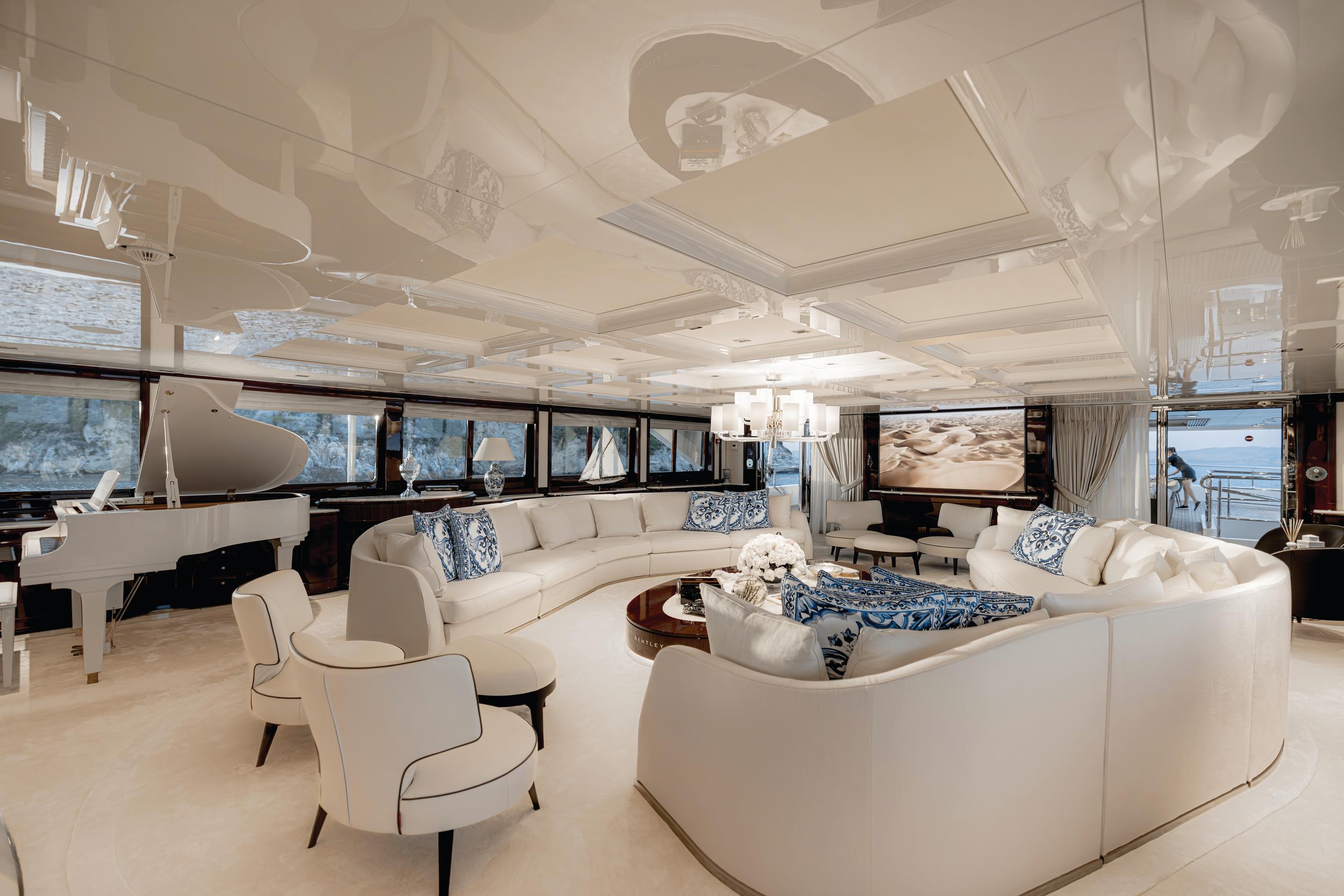 5- EMIR_08_0C6A1561-Enhanced-NR-hOnwCBHw.jpg