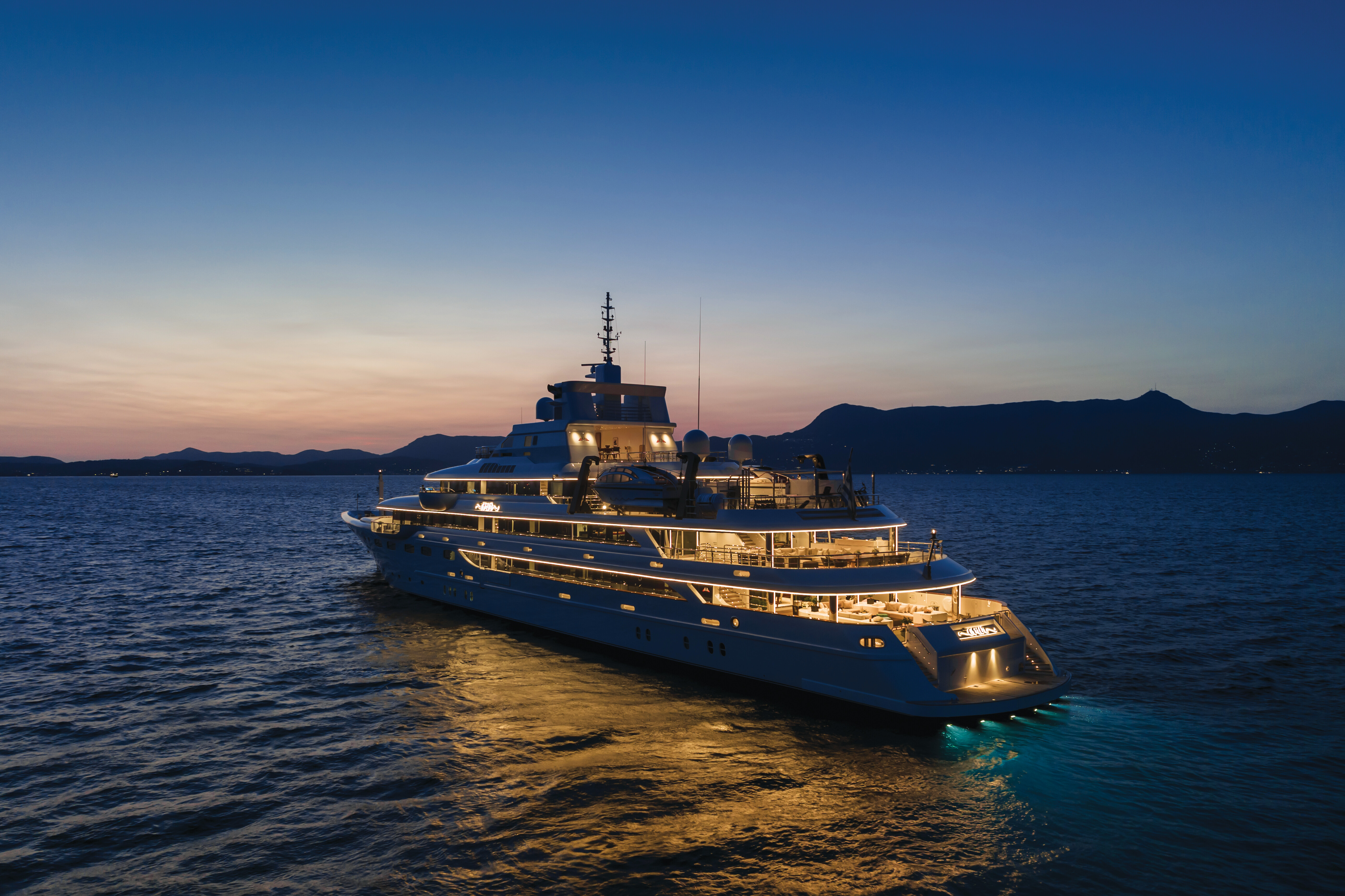Aboard EMIR a 270ft (82.5m) luxury motor yacht for Sale & Charter available with Fraser Yachts, built by GOLDEN YACHTS in 2004